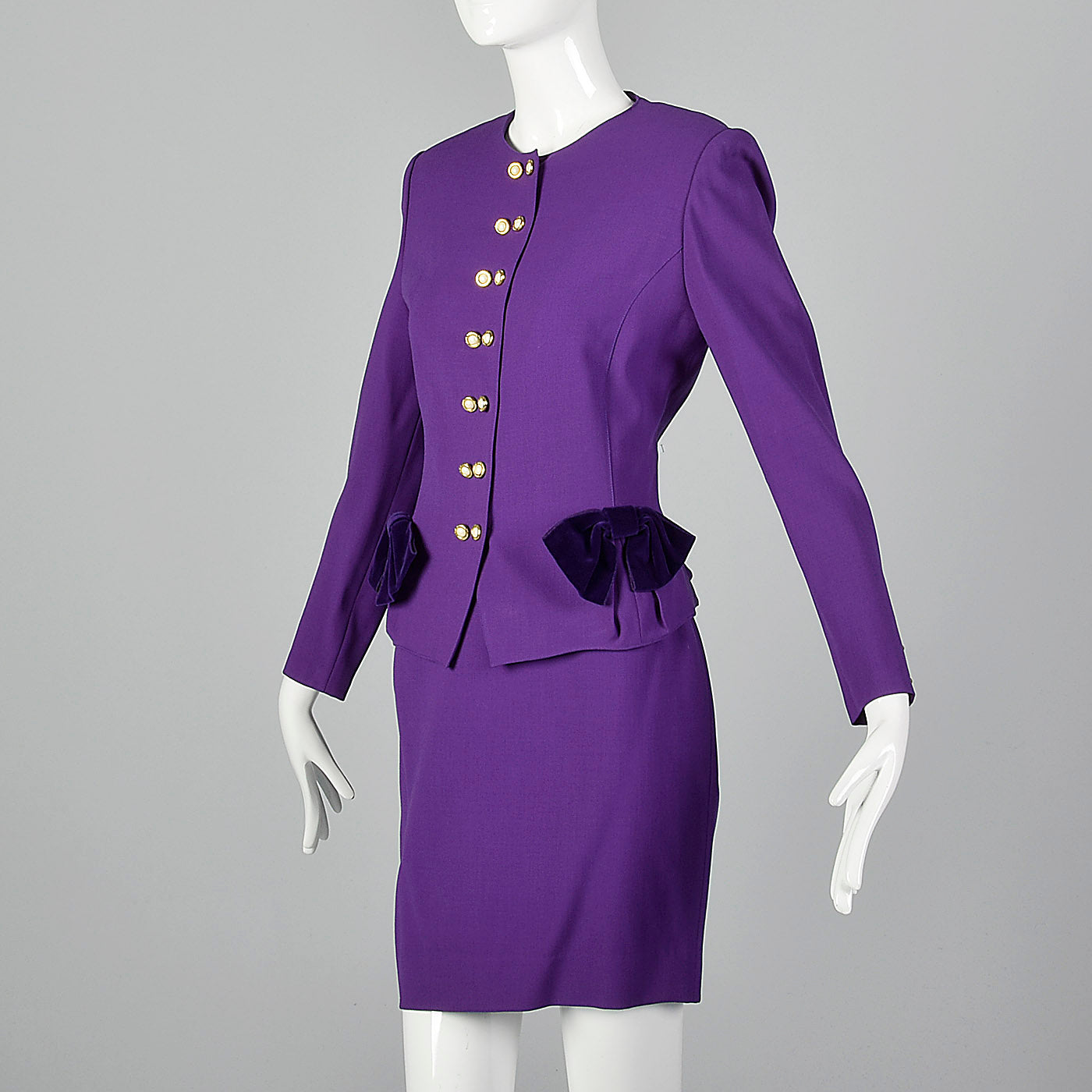 Louis FÉRAUD Purple woollen skirt suit, cross-breasted…