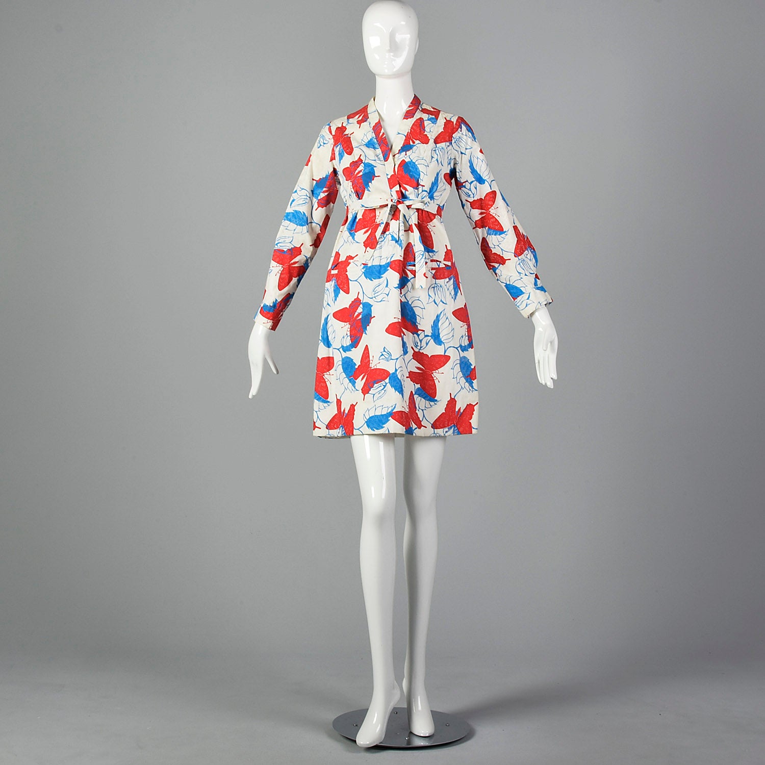 Small 1970s Butterfly Print Dress with Long Sleeves and Pockets