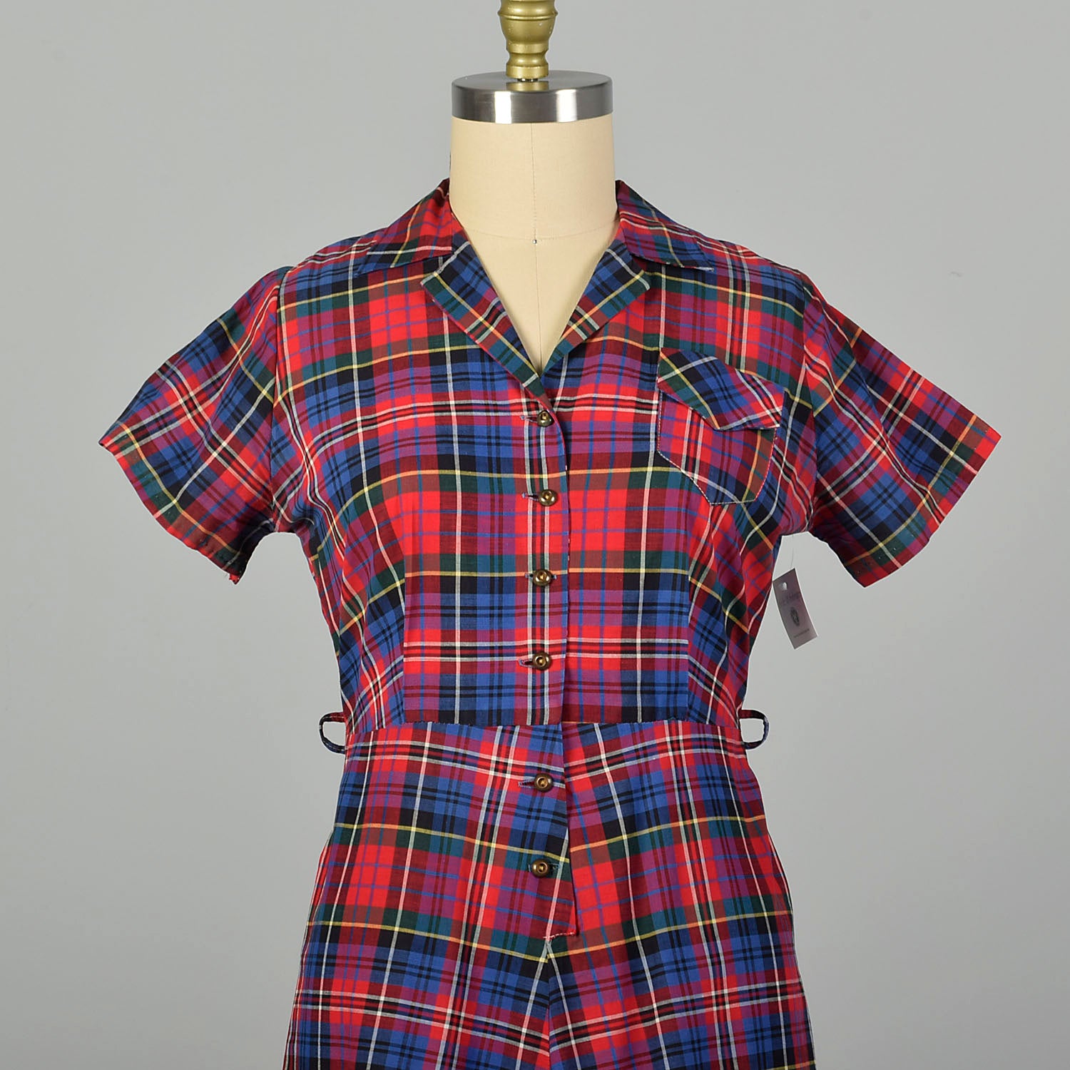 XL 1950s Red Plaid Day Dress Short Sleeve Collared Summer Shirtwaist