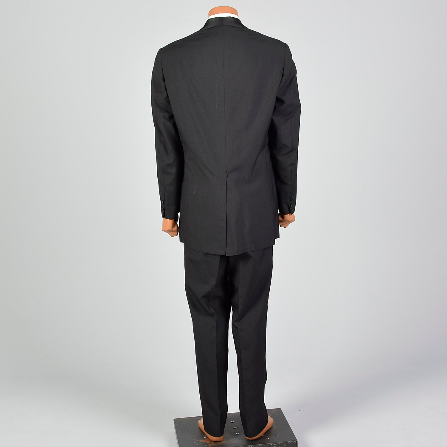 43L 1970s Tuxedo Three Piece Single Button Brooks Brothers