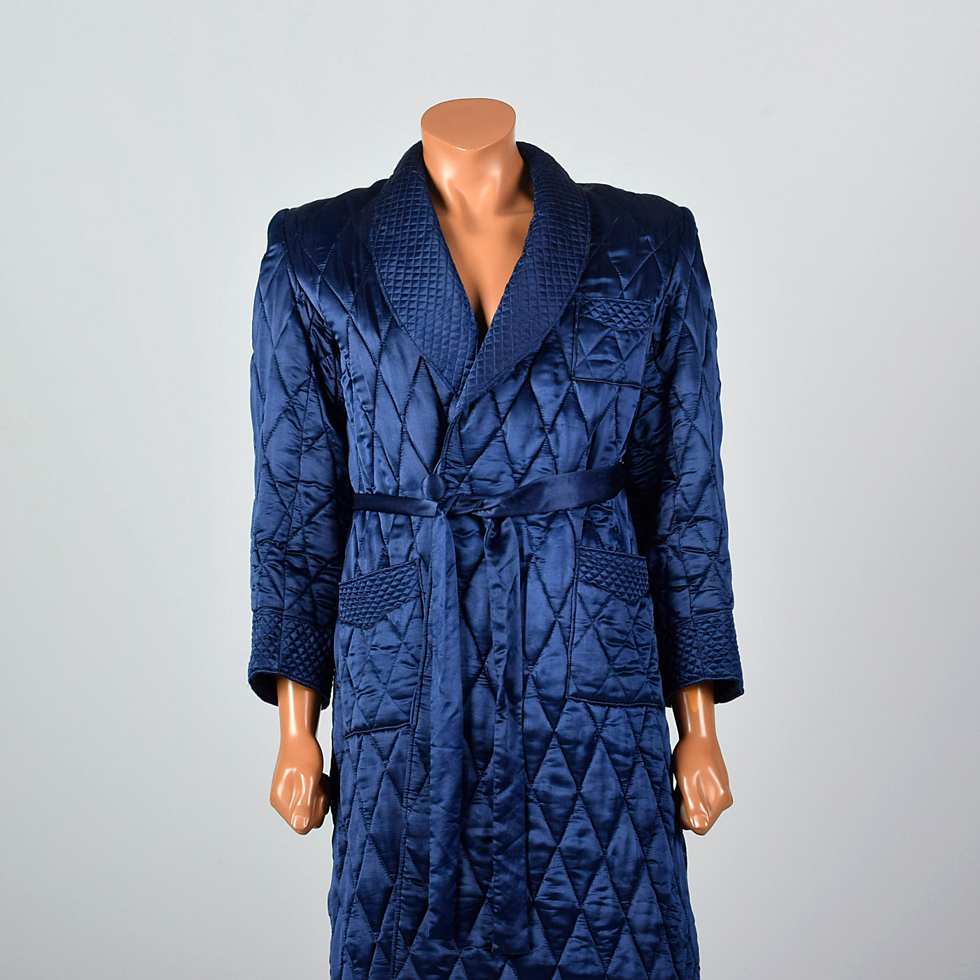 1940s Mens Quilted Silk Robe in Navy Blue