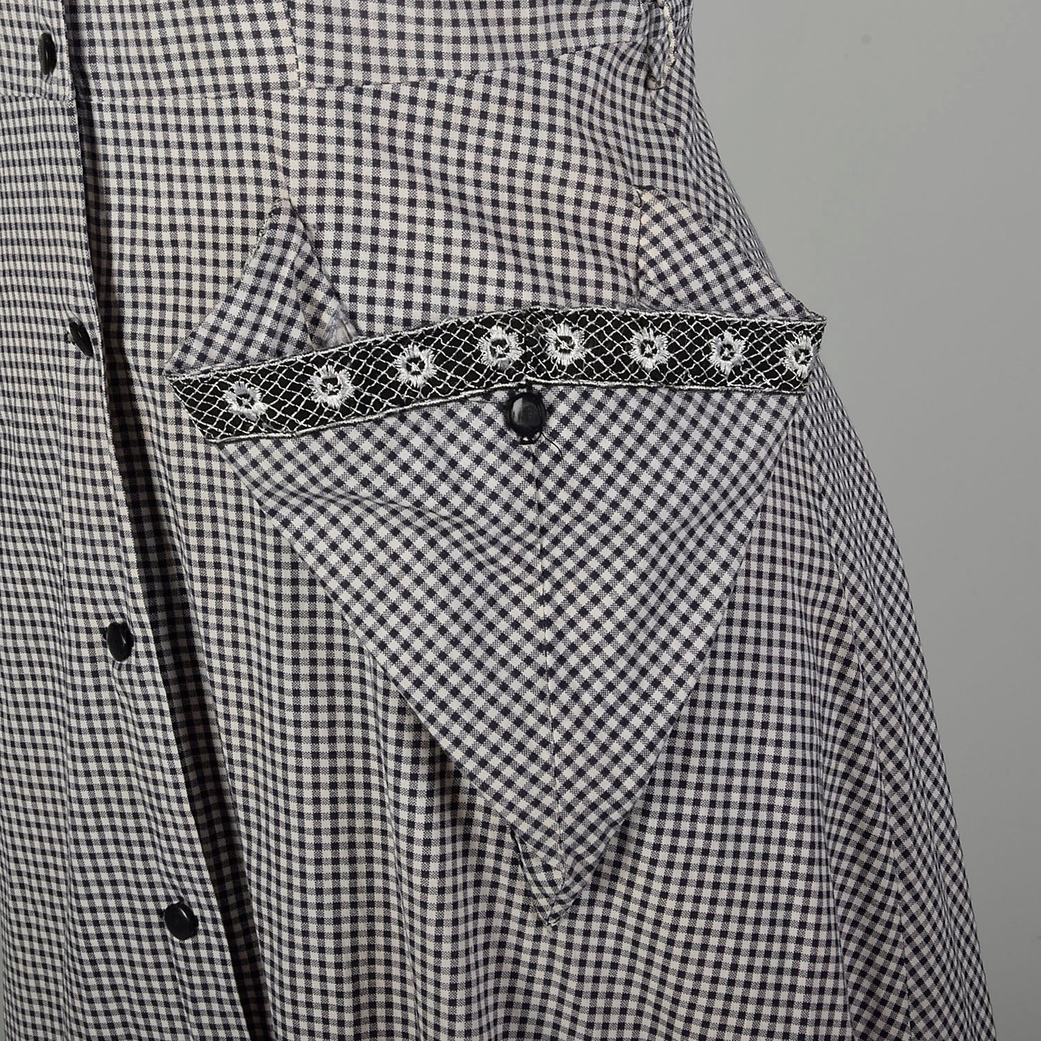 Large 1950s Blue & White Checked Fit & Flare Short Sleeve Lightweight Cotton Day Dress