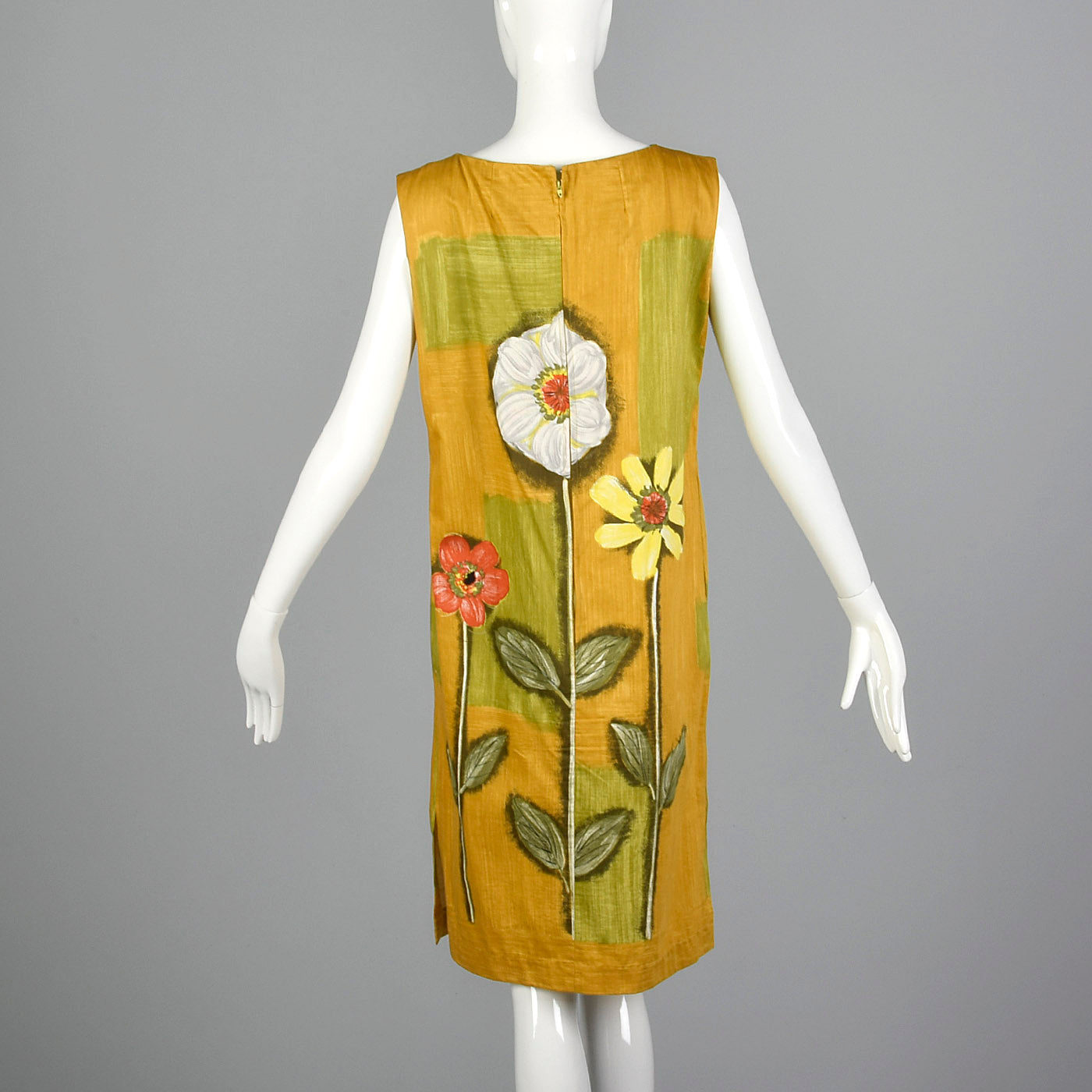 1960s Deadstock Shift Dress with Novelty Floral Print