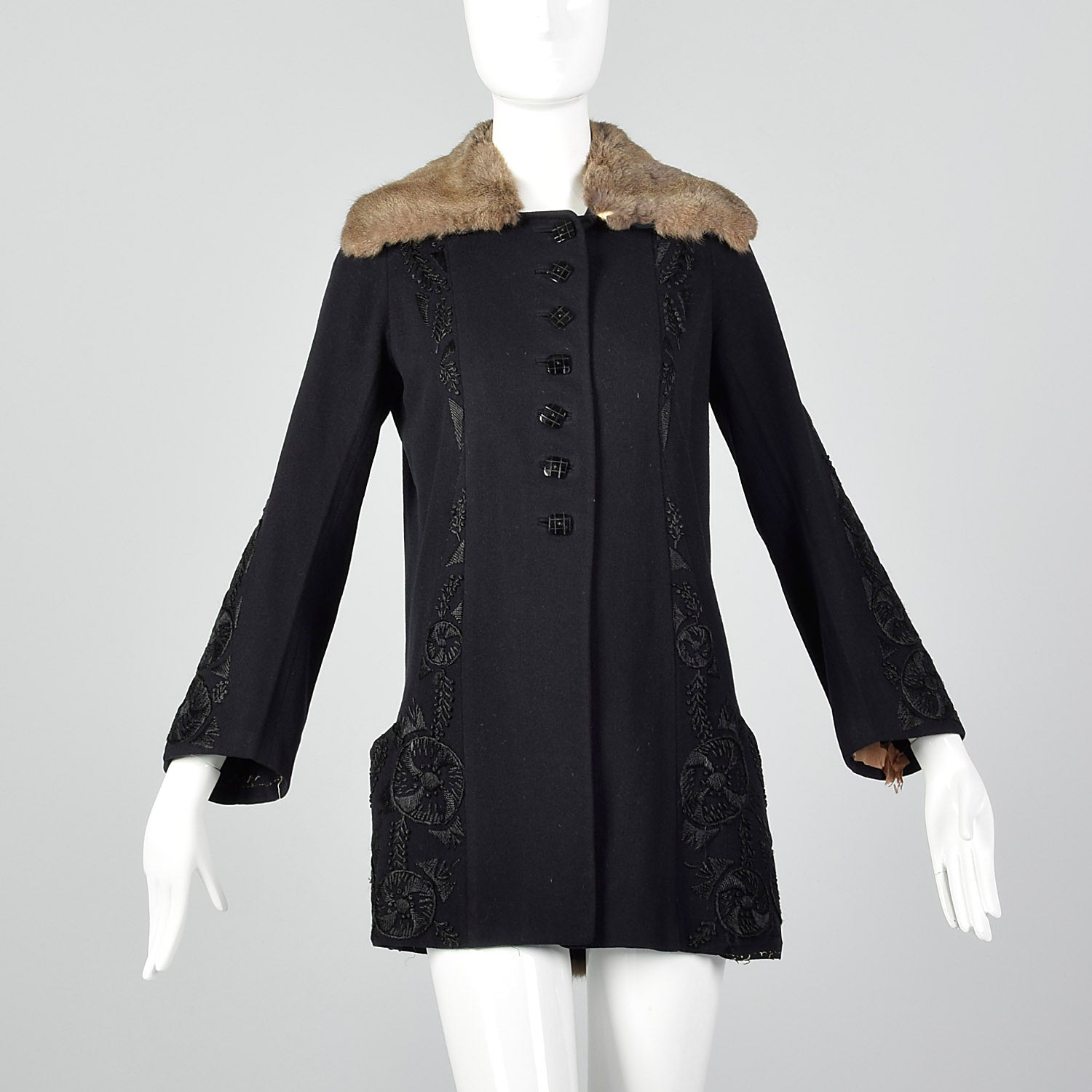 XXS 1920s Embroidered Wool Jacket with Rabbit Fur