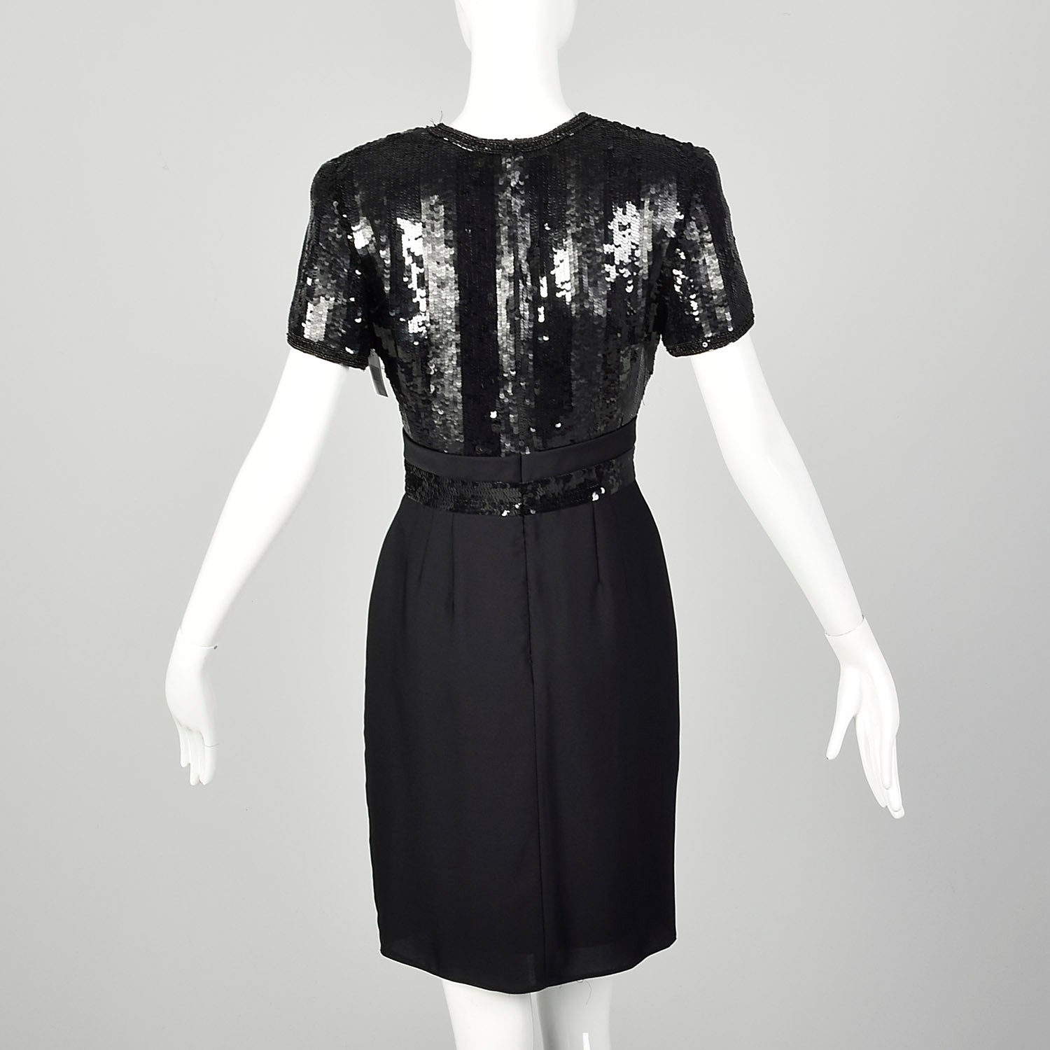 Small 1990s Little Black Dress Sequin Bill Blass Evening Cocktail LBD Style & Salvage Small 1990s Little Black Dress Sequin Bill Blass Evening Cocktail LBD Style & Salvage