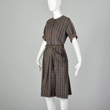 Medium 1950s Green Novelty Tulip Print Day Dress