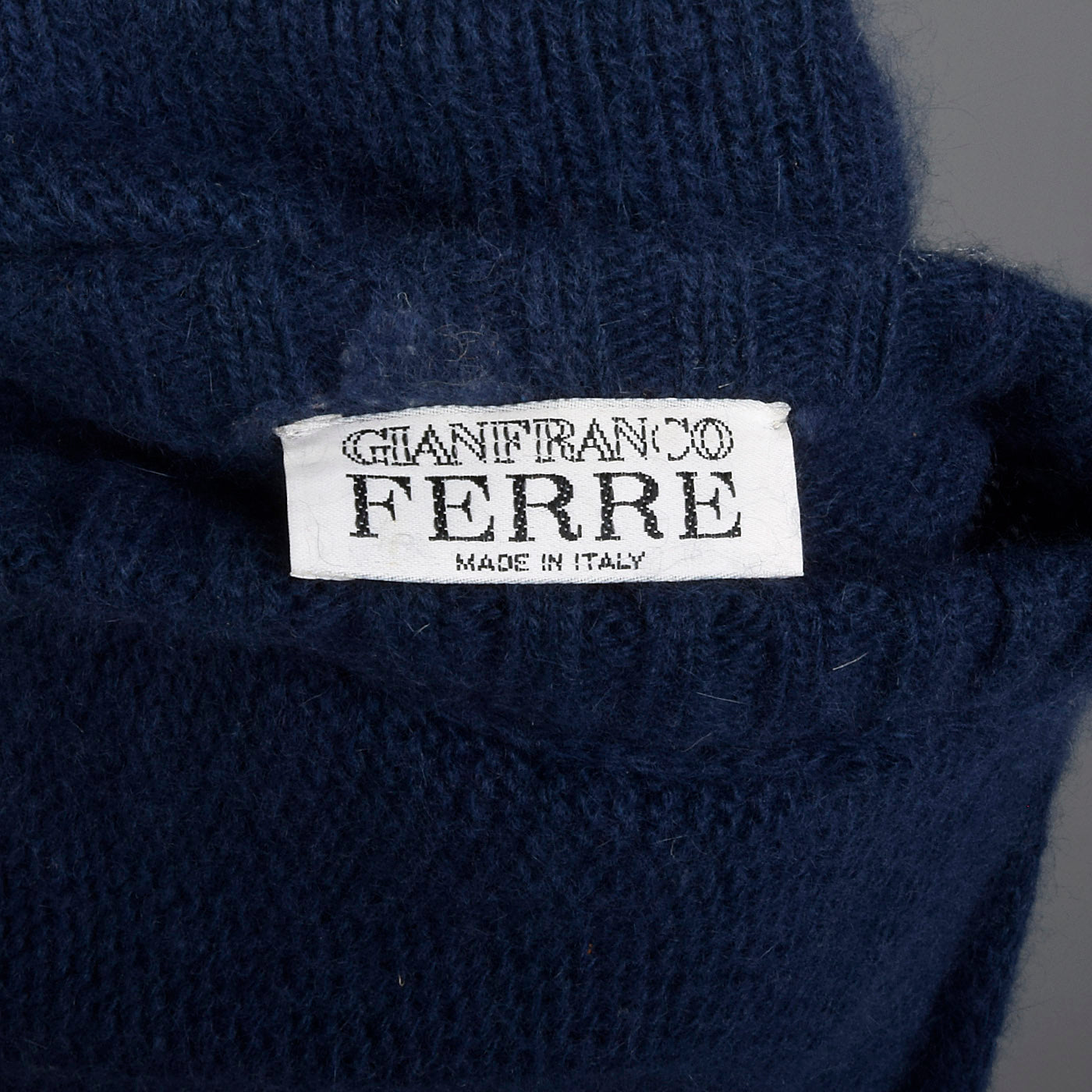 Mediym Gianfranco Ferre 1980s Blue Angora Sweater