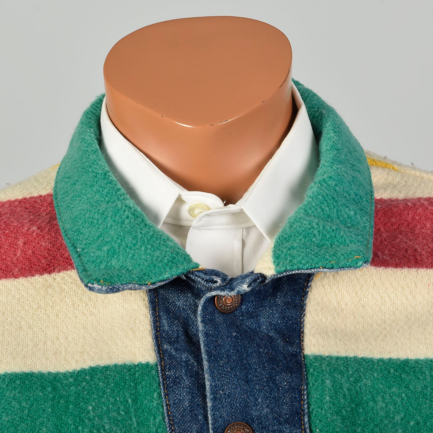Large Levis Hudson Bay Striped Blanket Lined Denim Reversible Jean Jacket Winter Outerwear