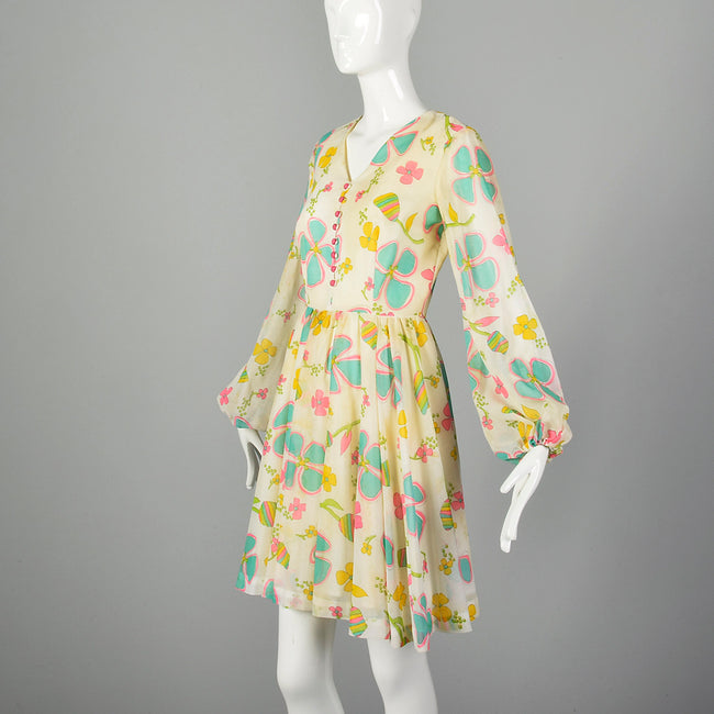 XS 1970s White Floral Long Sleeve Dress
