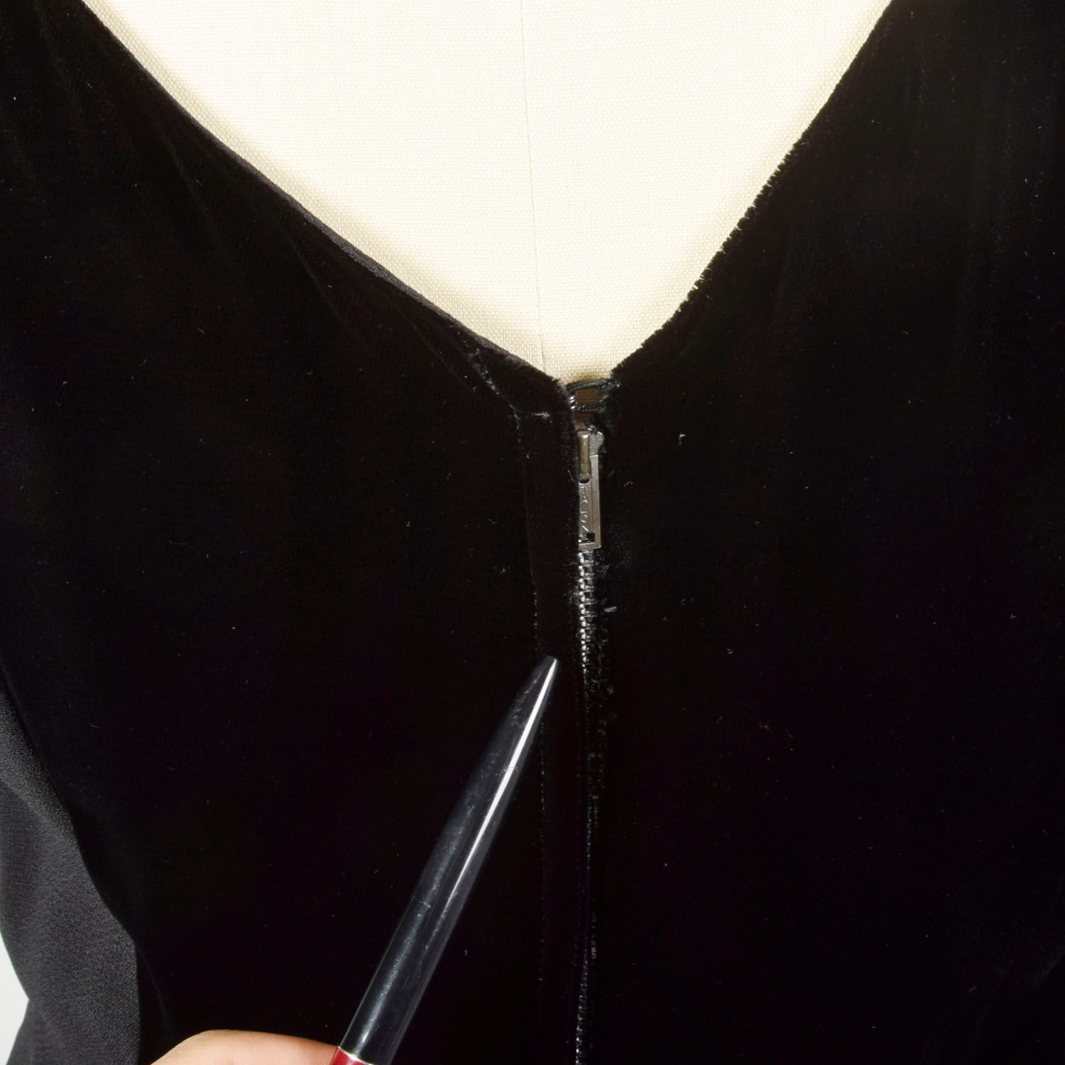XL 1950s LBD Little Black Dress Velvet Evening Cocktail Party
