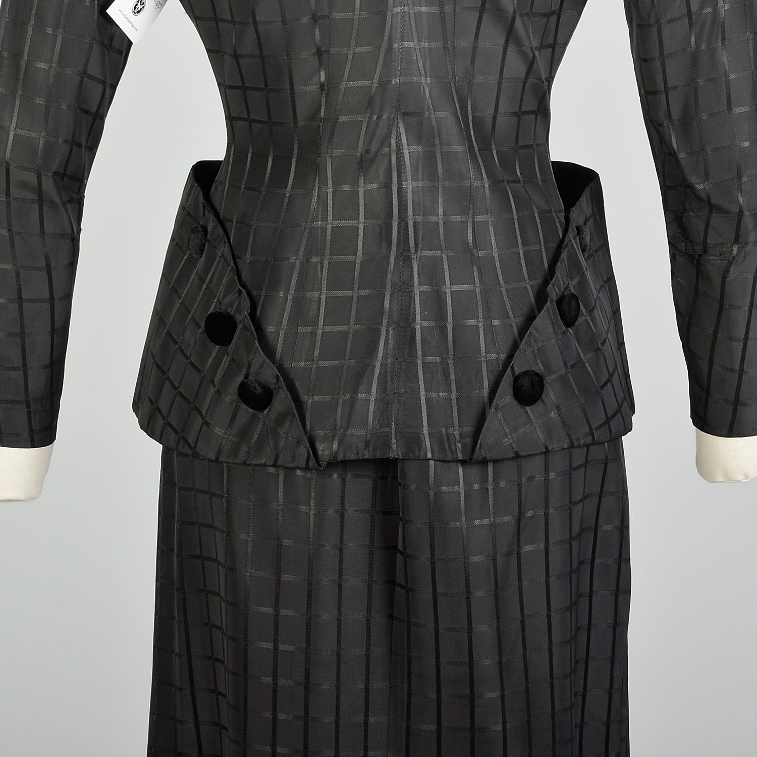 Small 1950s Femme Fatale Suit Bombshell Jacket Skirt Set Black Window Pane Taffeta Hourglass Suit