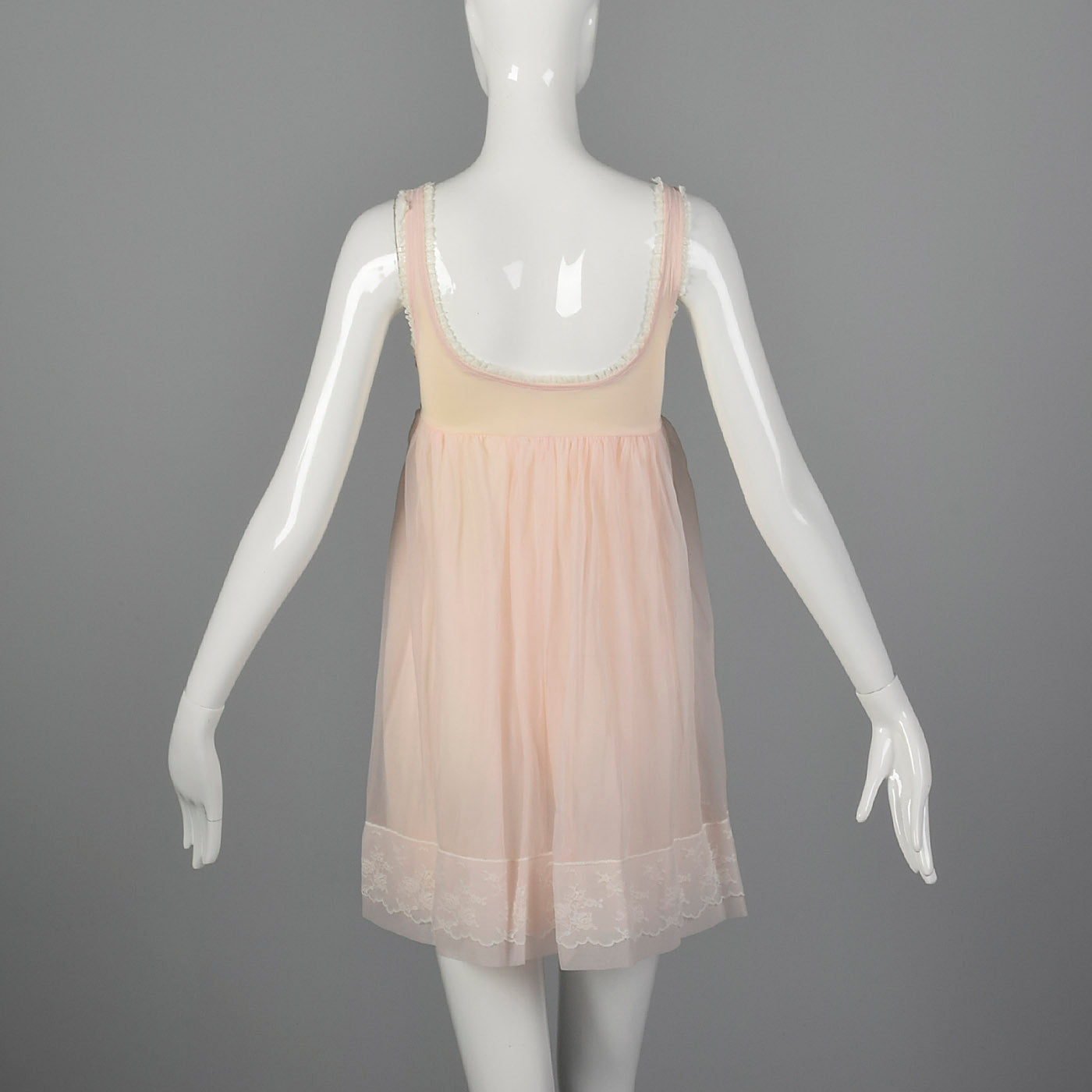 1960s Pink Babydoll Nightgown with Matching Peignoir