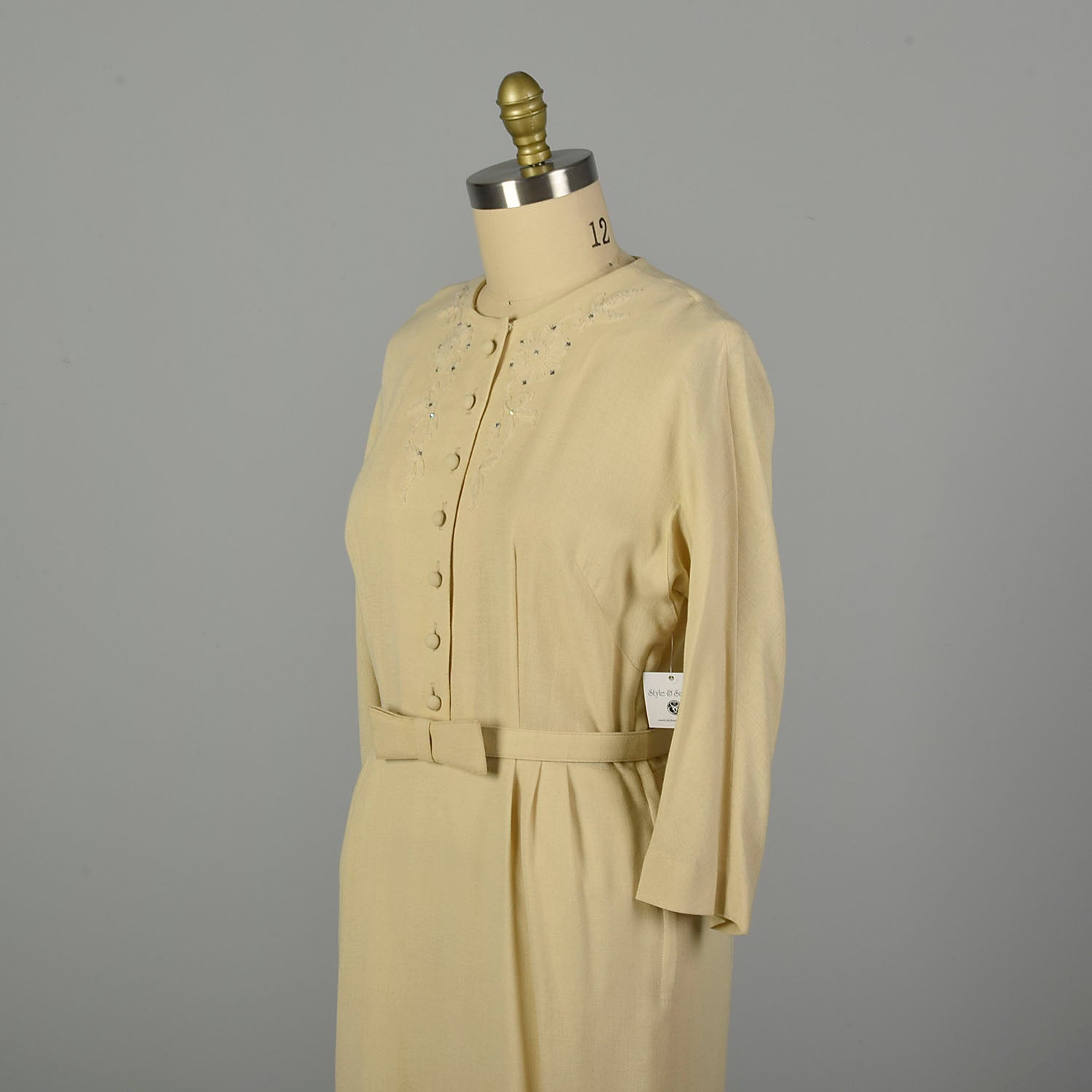 XL 1960s Dress Cream Classic Shirtwaist Rhinestone Wedding