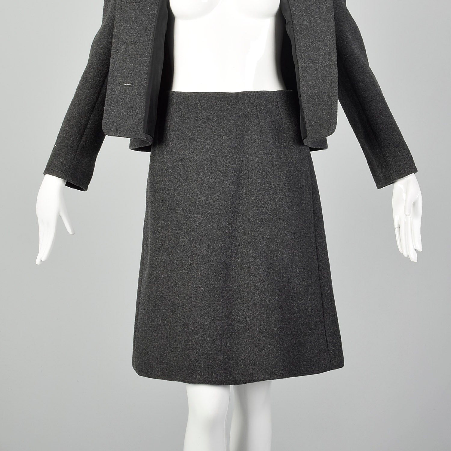 Medium 1960s Gray Wool Skirt Suit