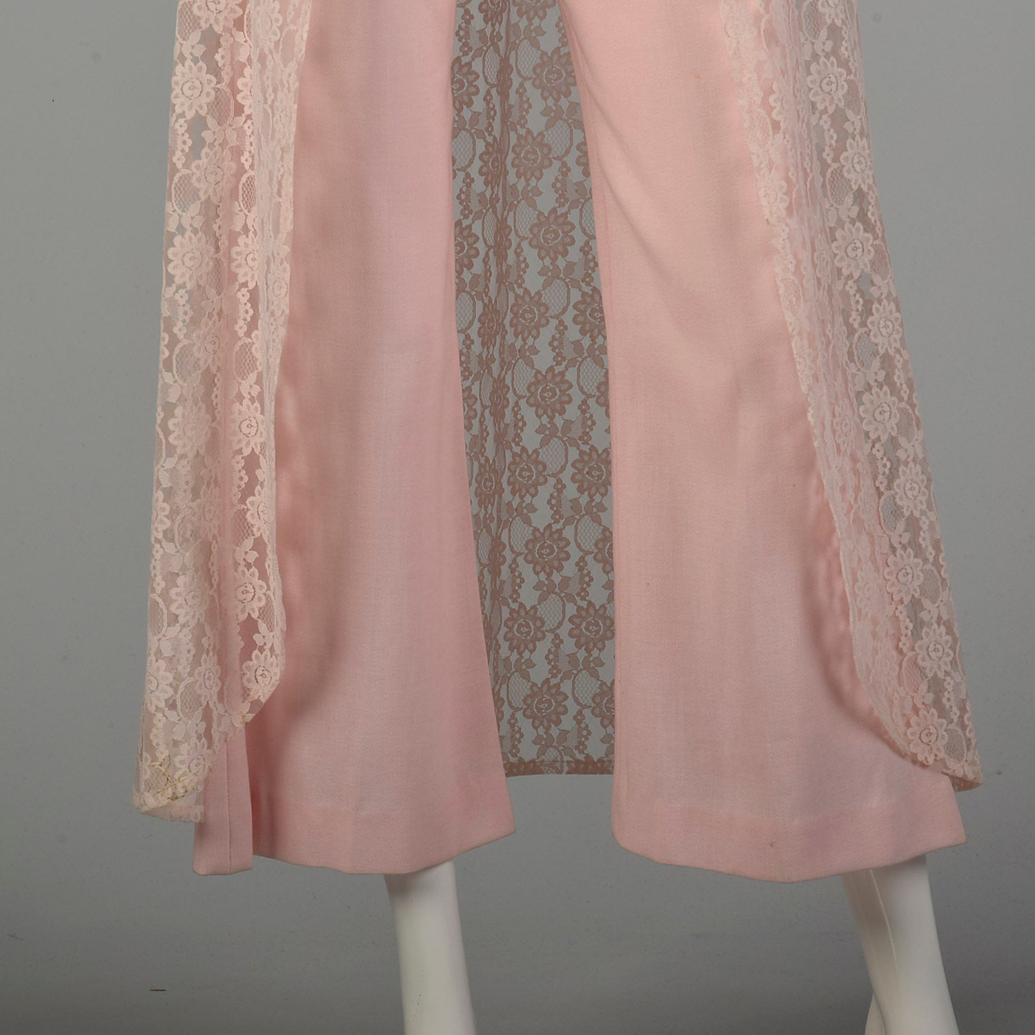 XXS 1970s Jumpsuit Two-Piece Pink Lace Vest Longsleeve