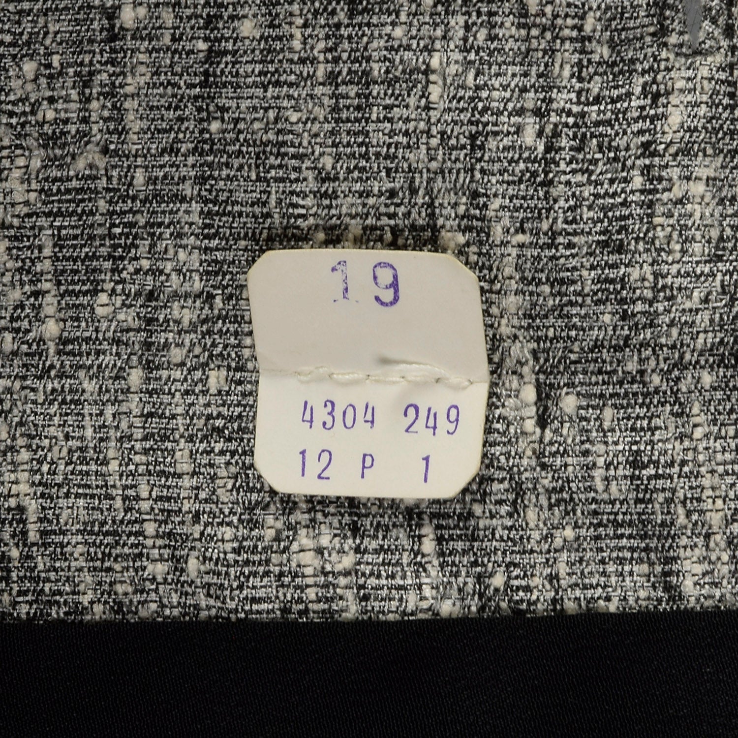 1950s Deadstock Atomic Fleck Gray Skirt Suit