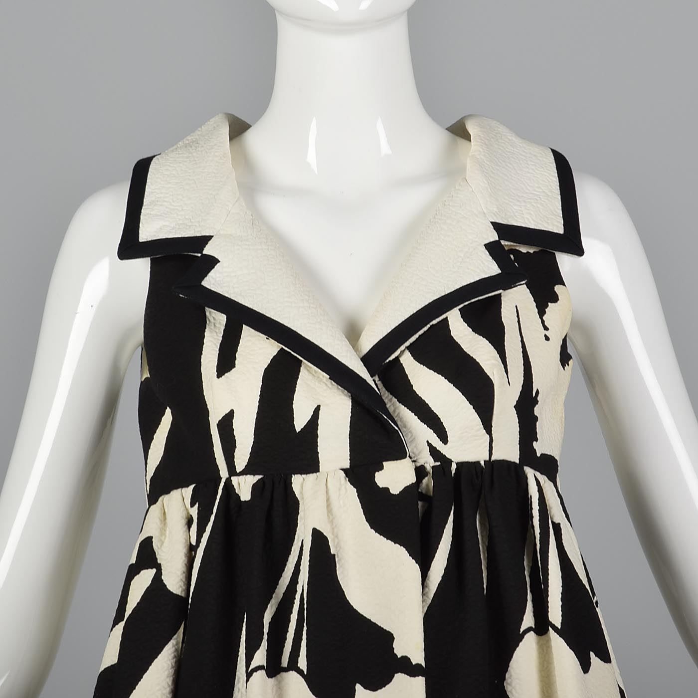 Small-Medium Geoffrey Beene Black and White Mini Dress