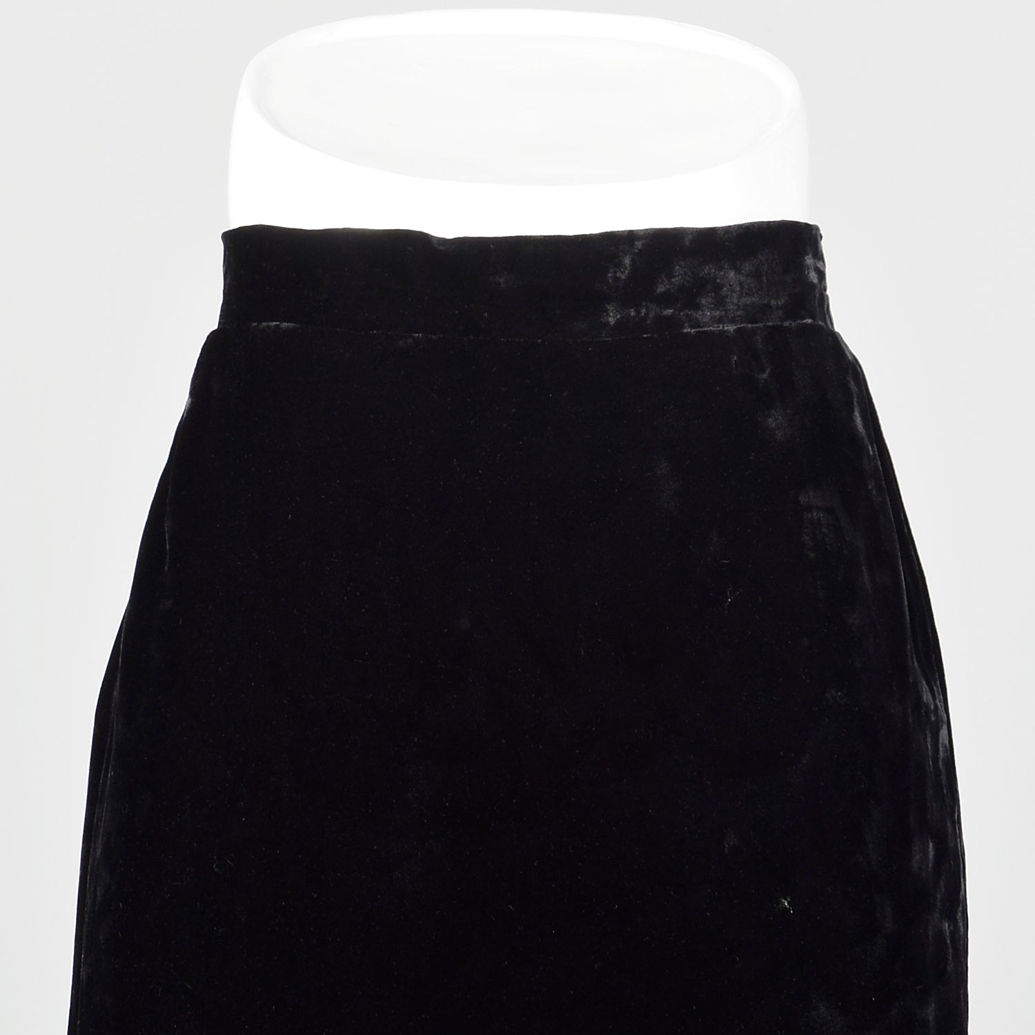 Large Gianfranco Ferre Black 1980s Velvet Pencil Skirt