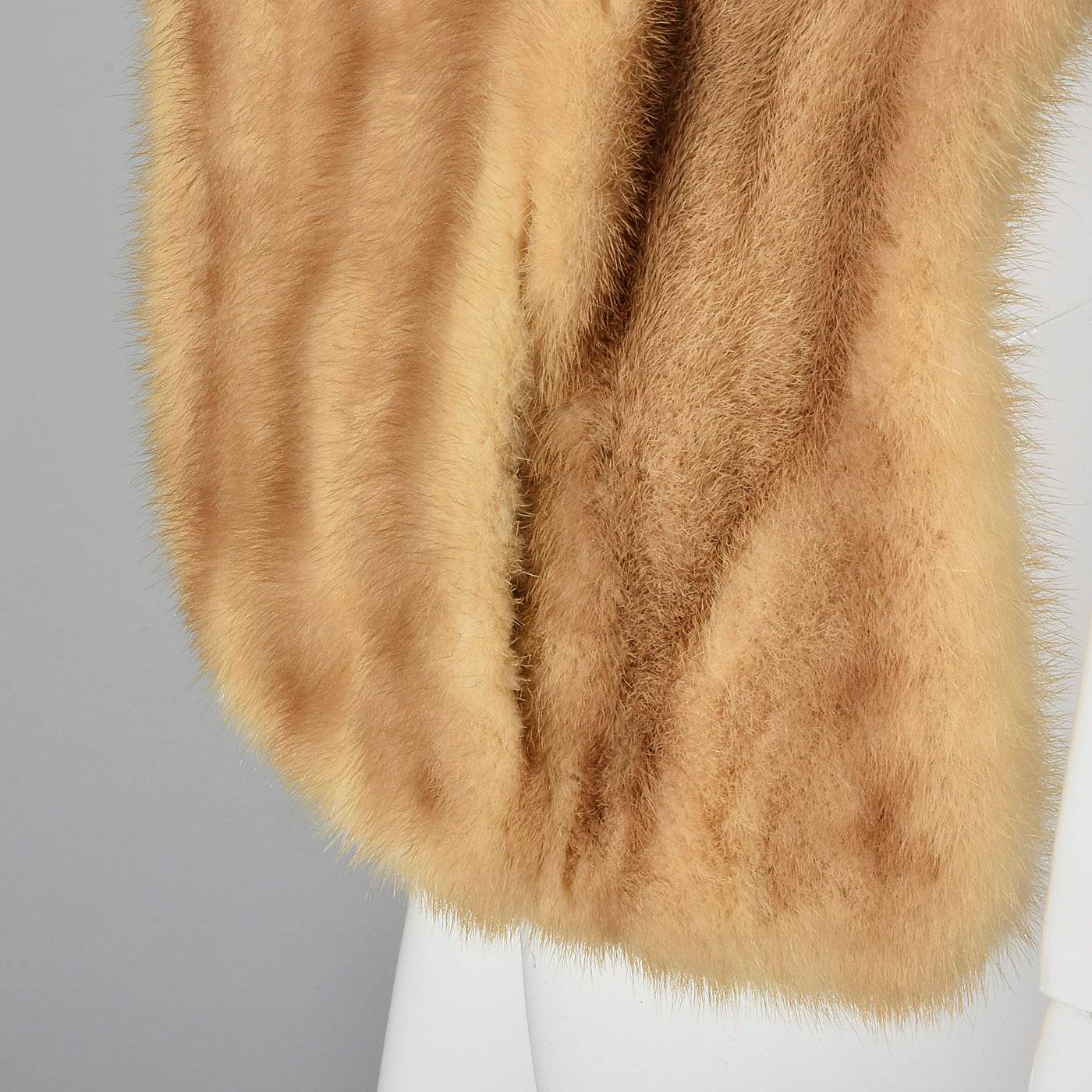 1960s Buff Mink Stole with Pockets