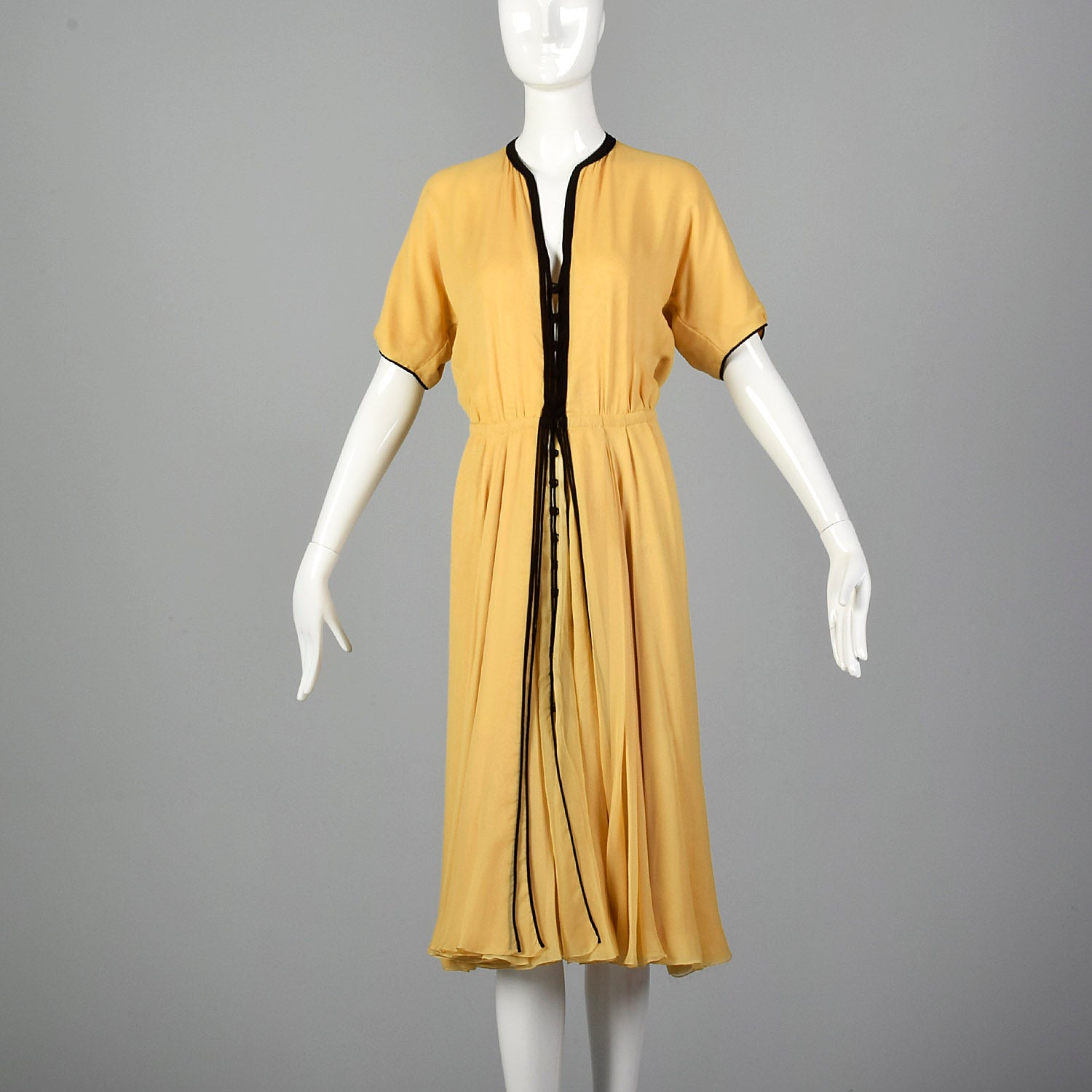 Large 1970s Galanos Bonwit Teller Silk Chiffon Dress