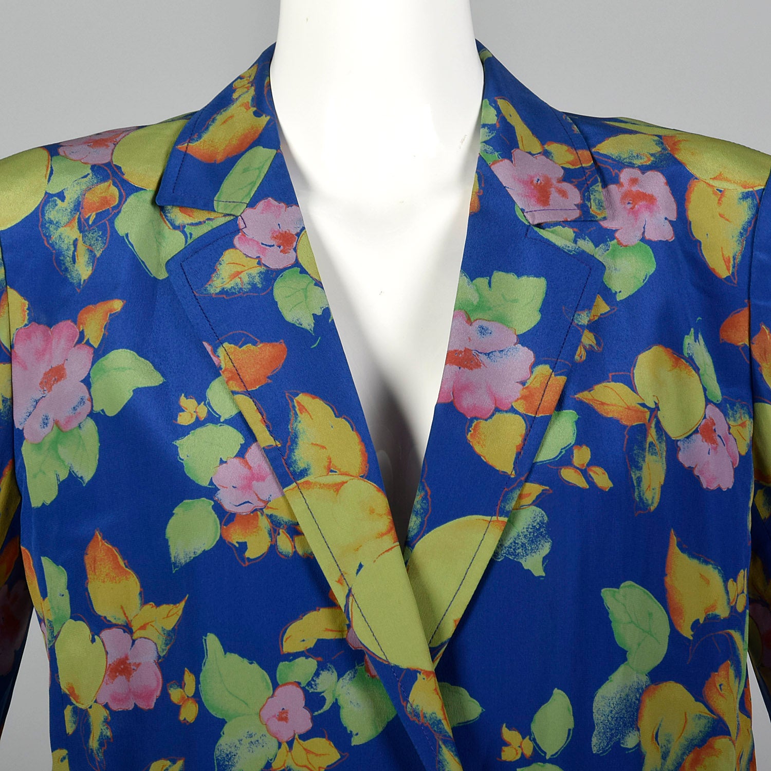 1980s Jean Louis Scherrer Boutique Numbered Silk Floral blazer