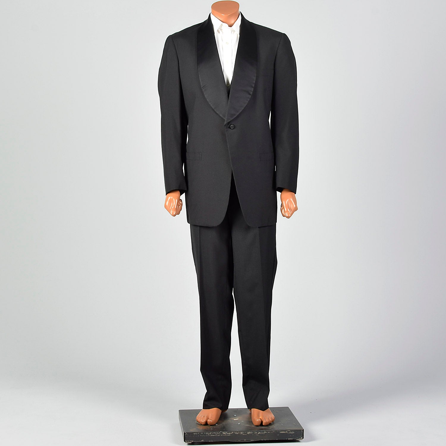 43L 1970s Tuxedo Three Piece Single Button Brooks Brothers