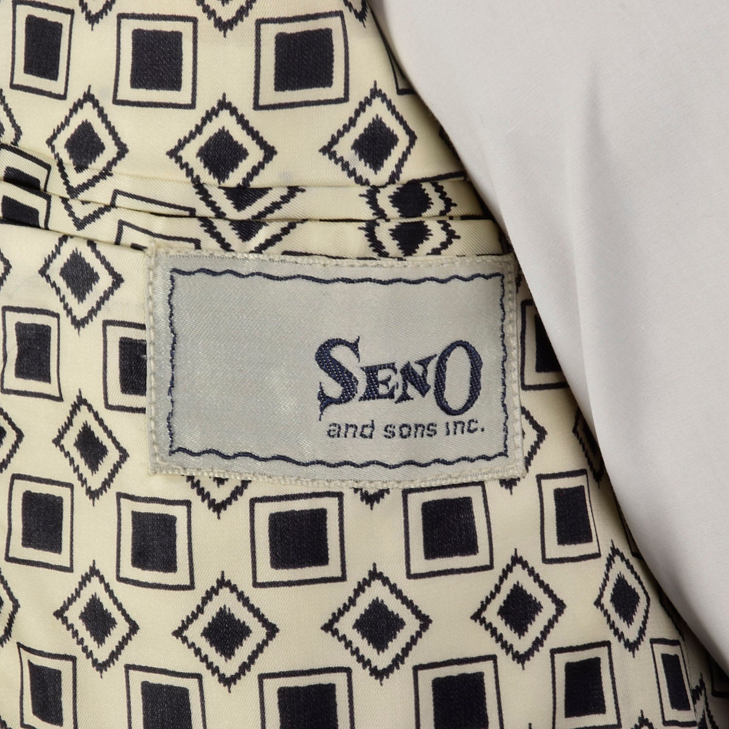 42R 1970s Mens TuxedoTwo Piece Single Button