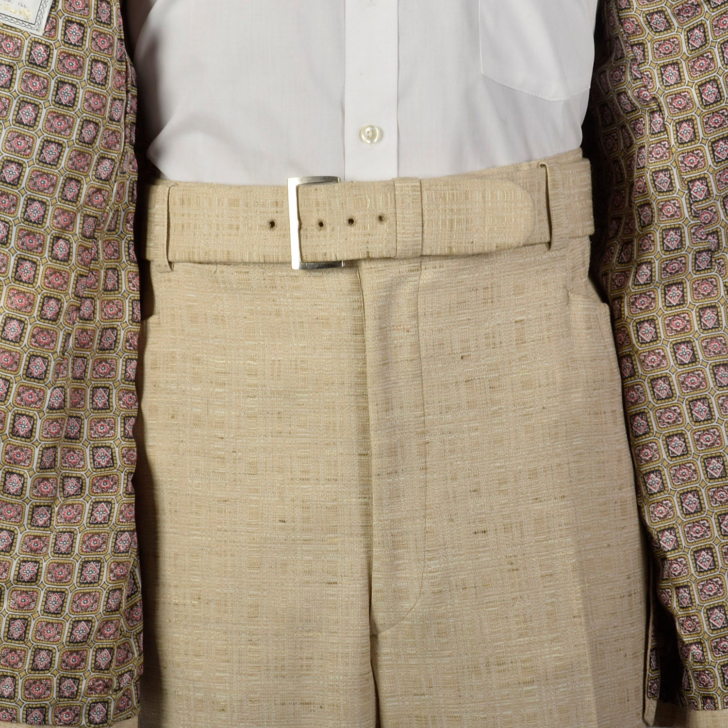 45L 1970s Mens Two Piece Suit Two Button Tan Texture Weave