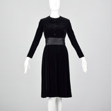 Small  1960s Black Velvet Dress
