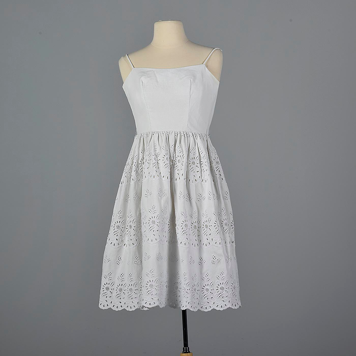 XXS 1950s Eyelet Dress White Cotton Sleeveless