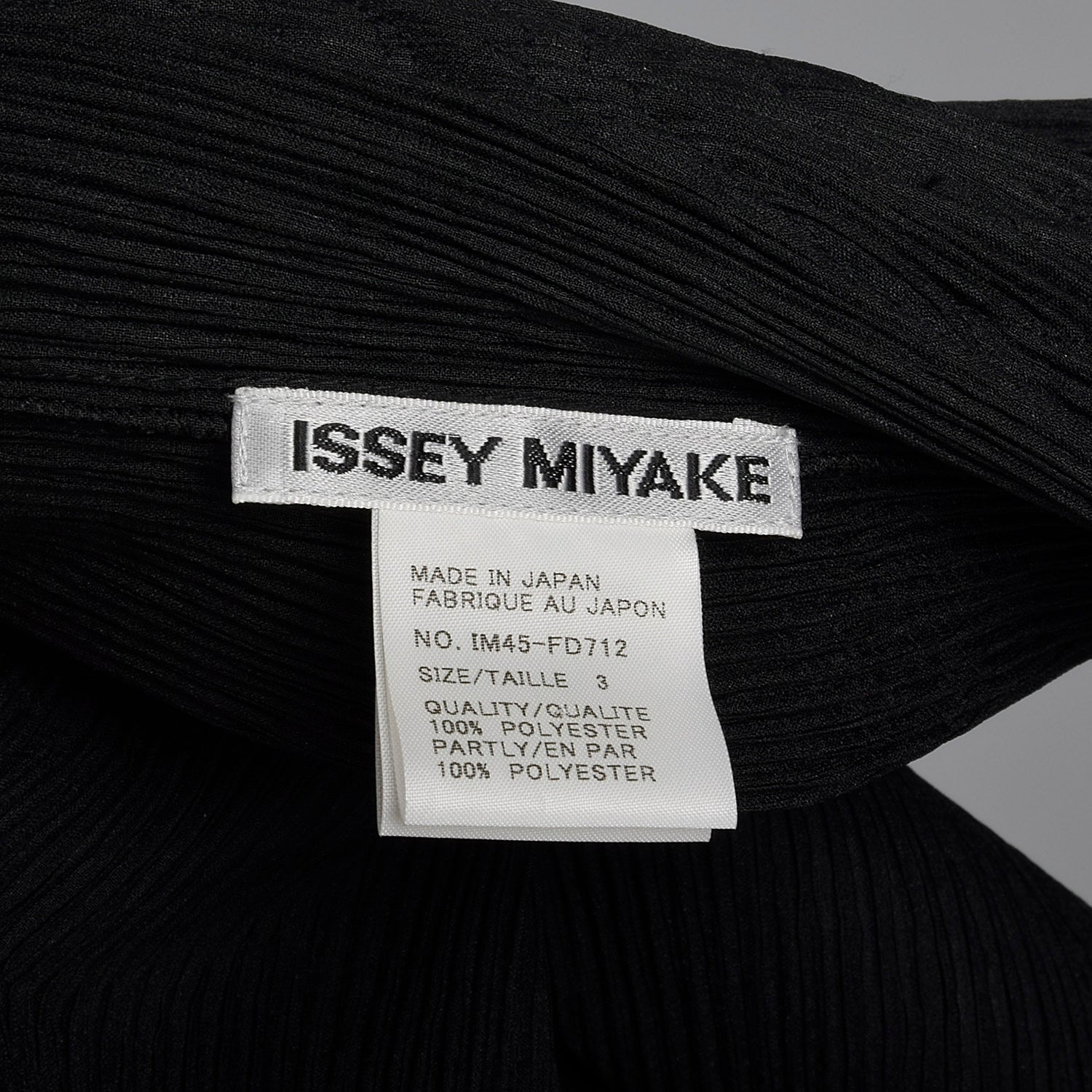 Medium Issey Miyake 1990s Pleated Cardigan