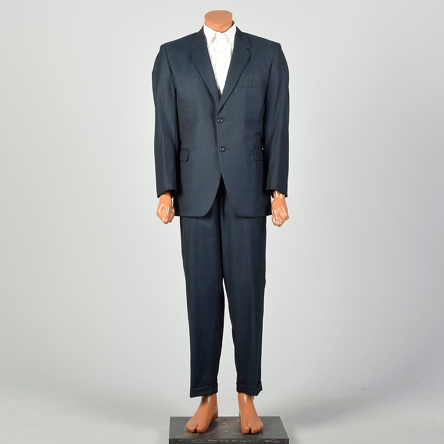 44L 1960s 2pc Suit Blue Herringbone 2 Button Slim Lapel Richman Brothers Flat Front Pants
