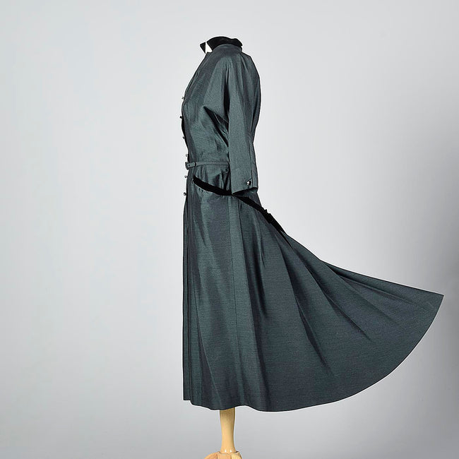 1950s Green and Black Sharksin Dress with Black Velvet Trim