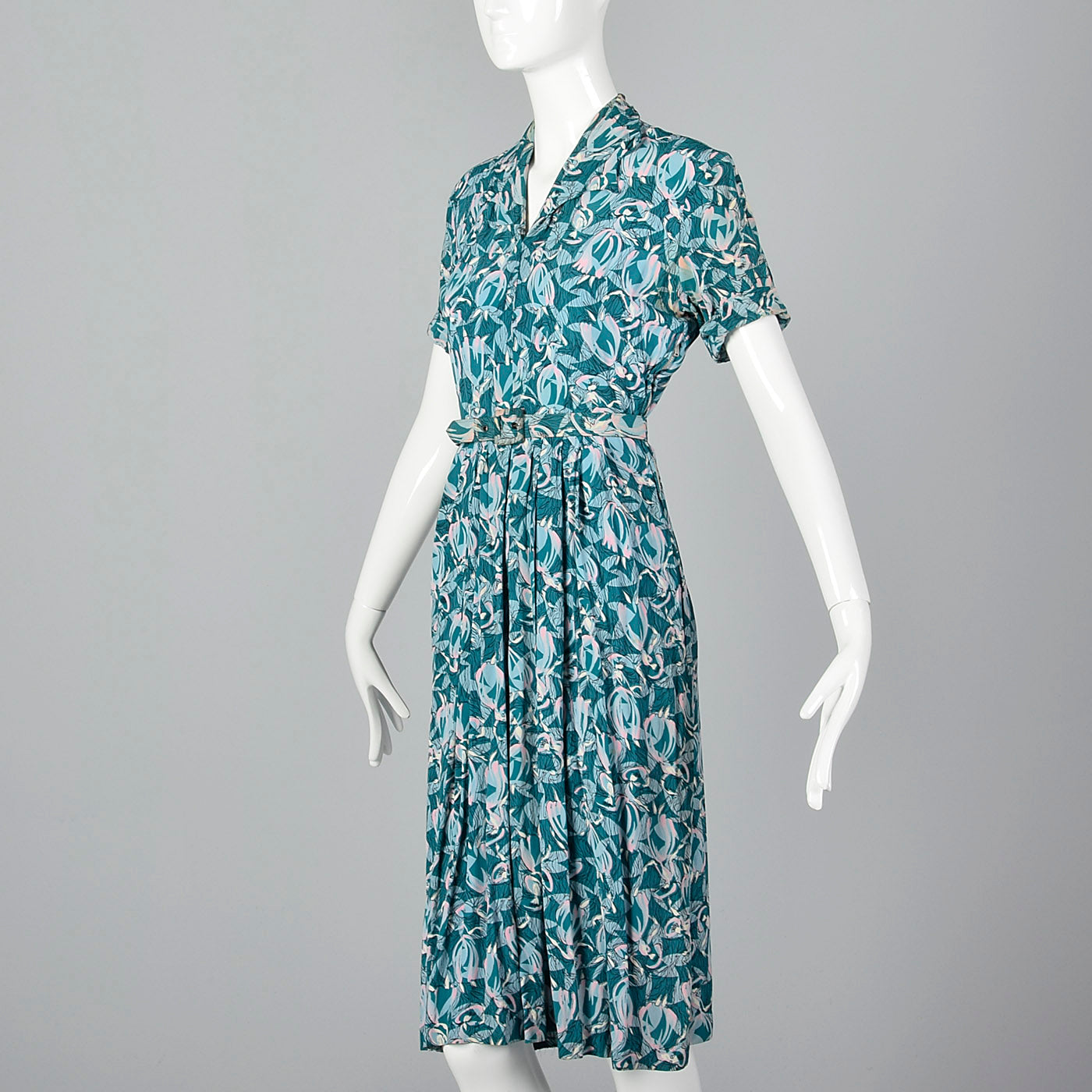 1940s Rayon Dress in Novelty Dancing Ladies Print
