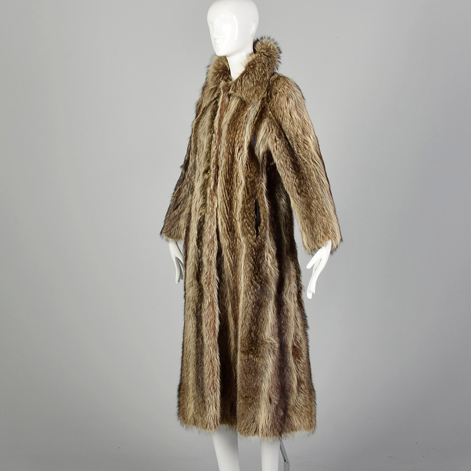 XS 1970s Raccoon Fur Coat