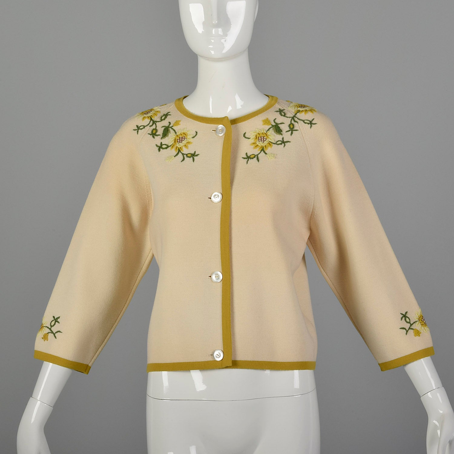 Medium 1960s Floral Embroidered Cardigan