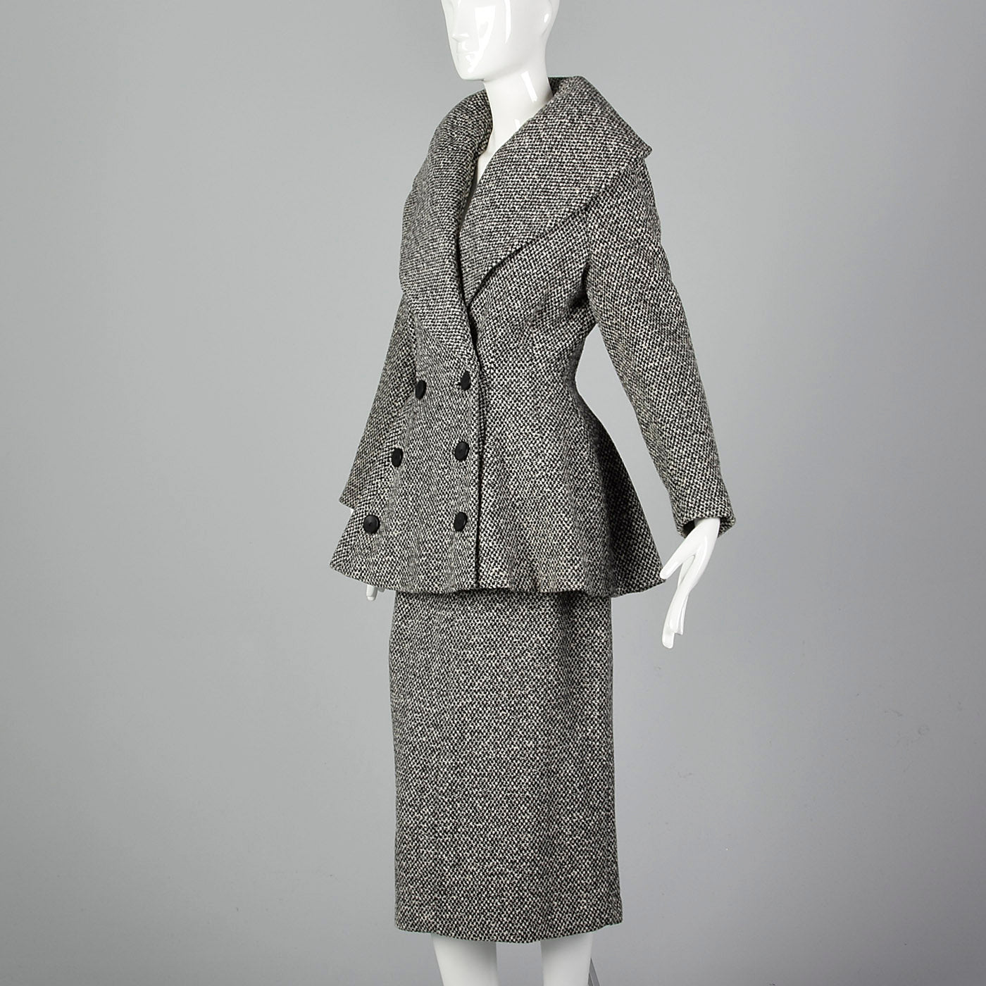 1950s Wool Tweed Skirt Suit with Sculptable Portrait Collar