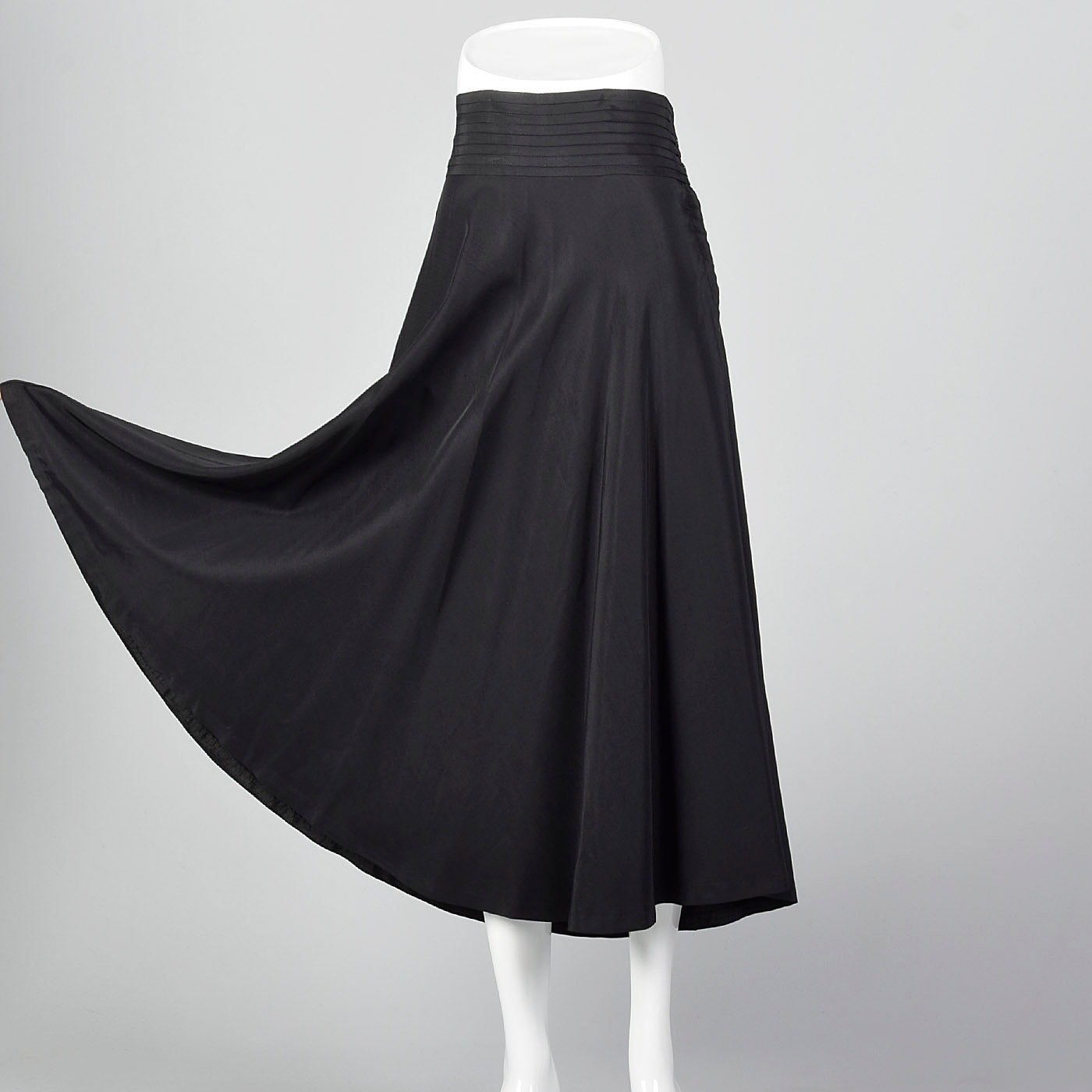 1950s Black Pleated Waistband Skirt