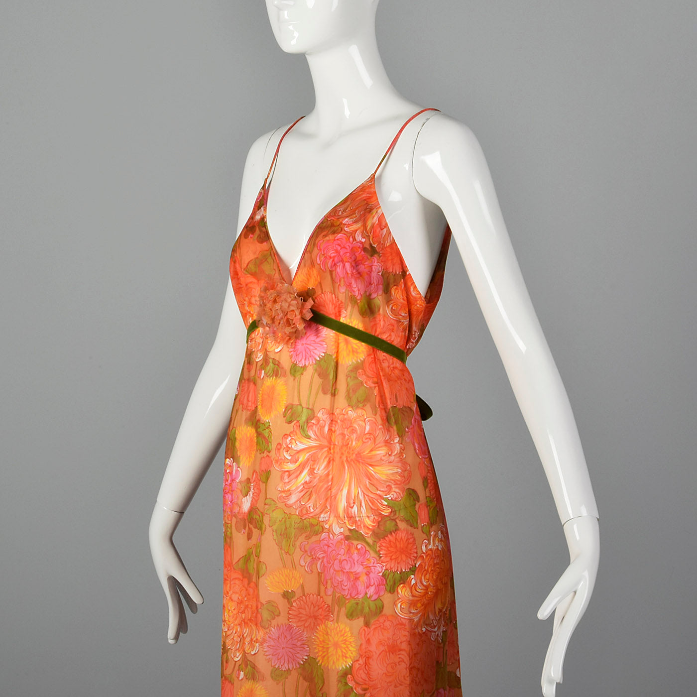 1960s Vanity Fair Floral Nightgown