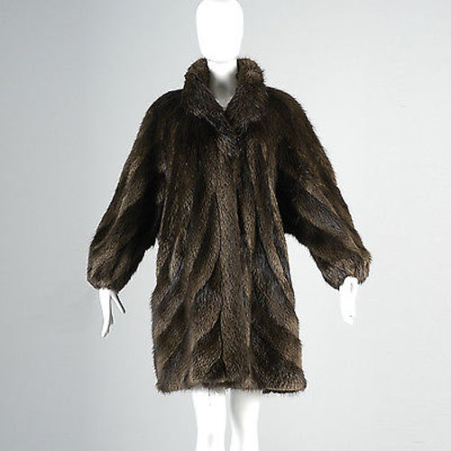 Luxurious I. Magnin Long Hair Beaver Fur Swing Coat