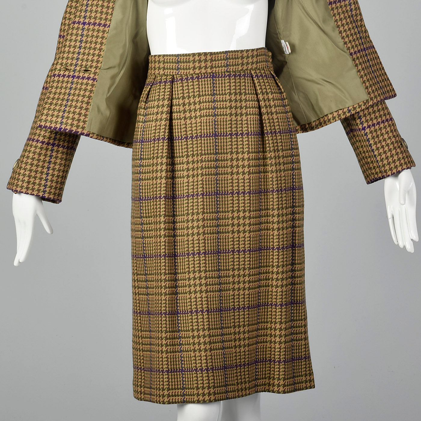 1980s Bill Blass Skirt Suit