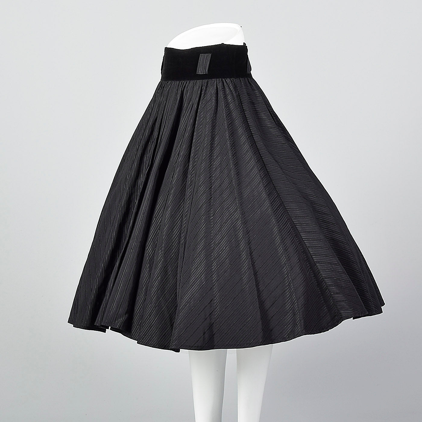 1980s Black Full Circle Skirt