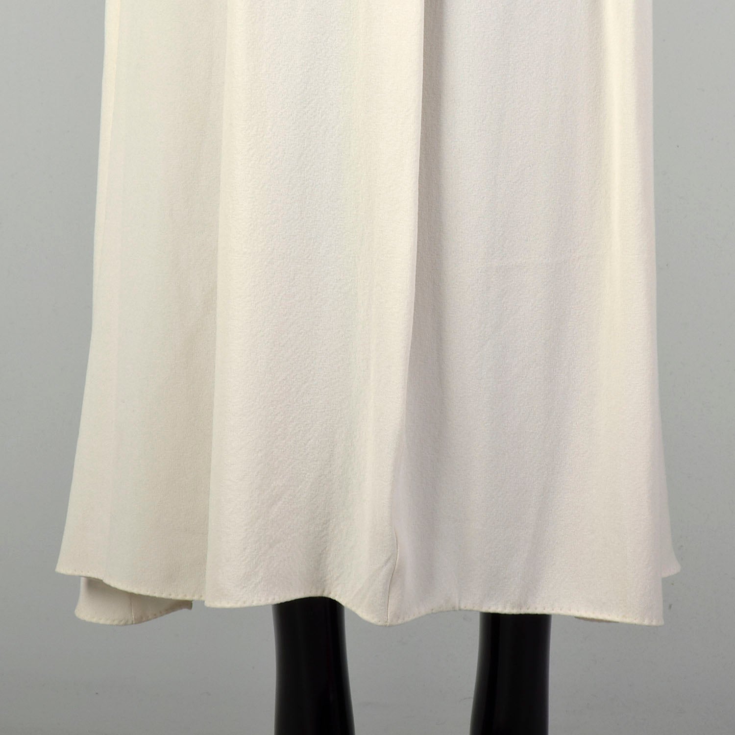 Large 1940s Dress Low Cut Tie Back Waist Crepe Shortsleeve Bridal Wedding Gown