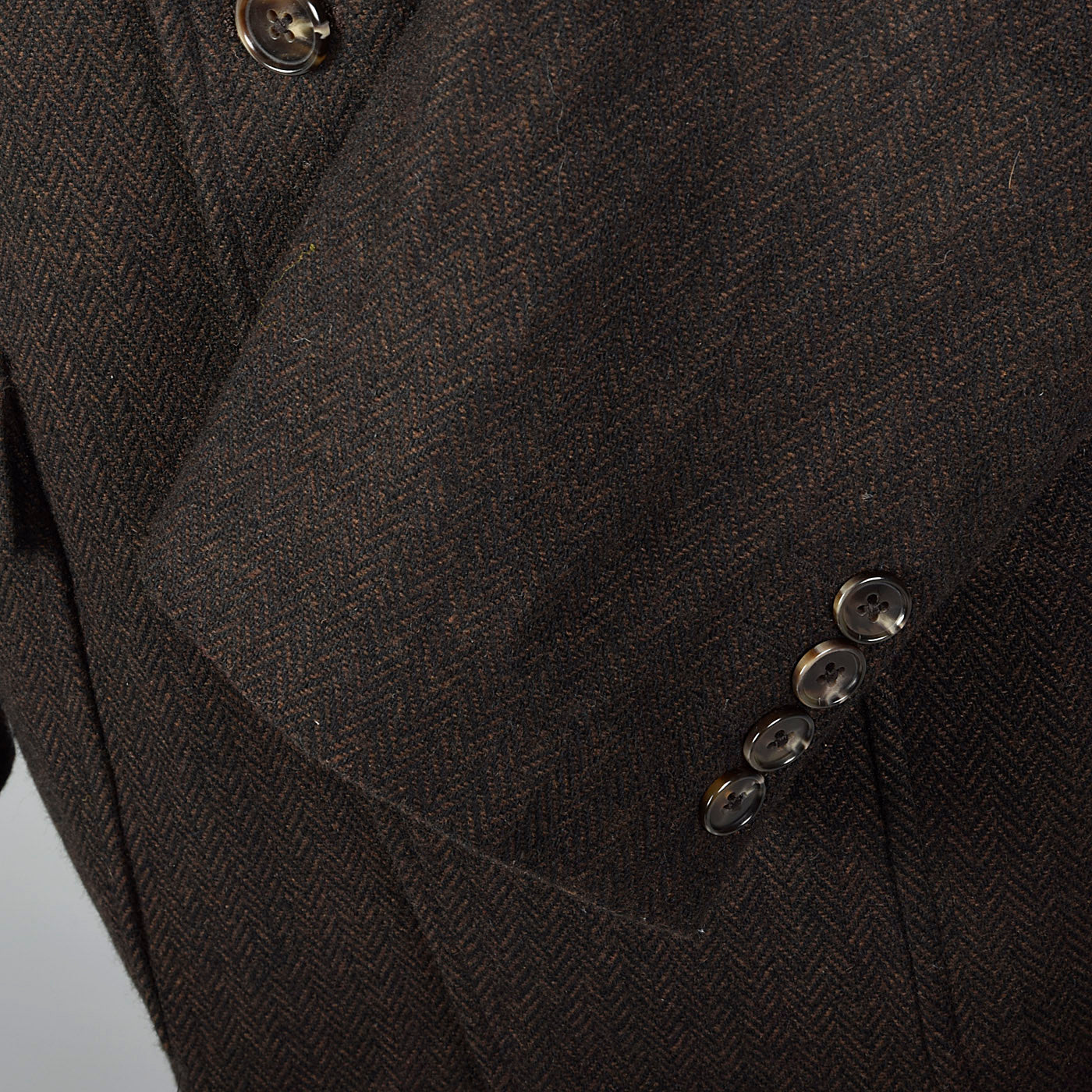 2000 Mens Tweed Jacket with Elbow Patches and Vented Back