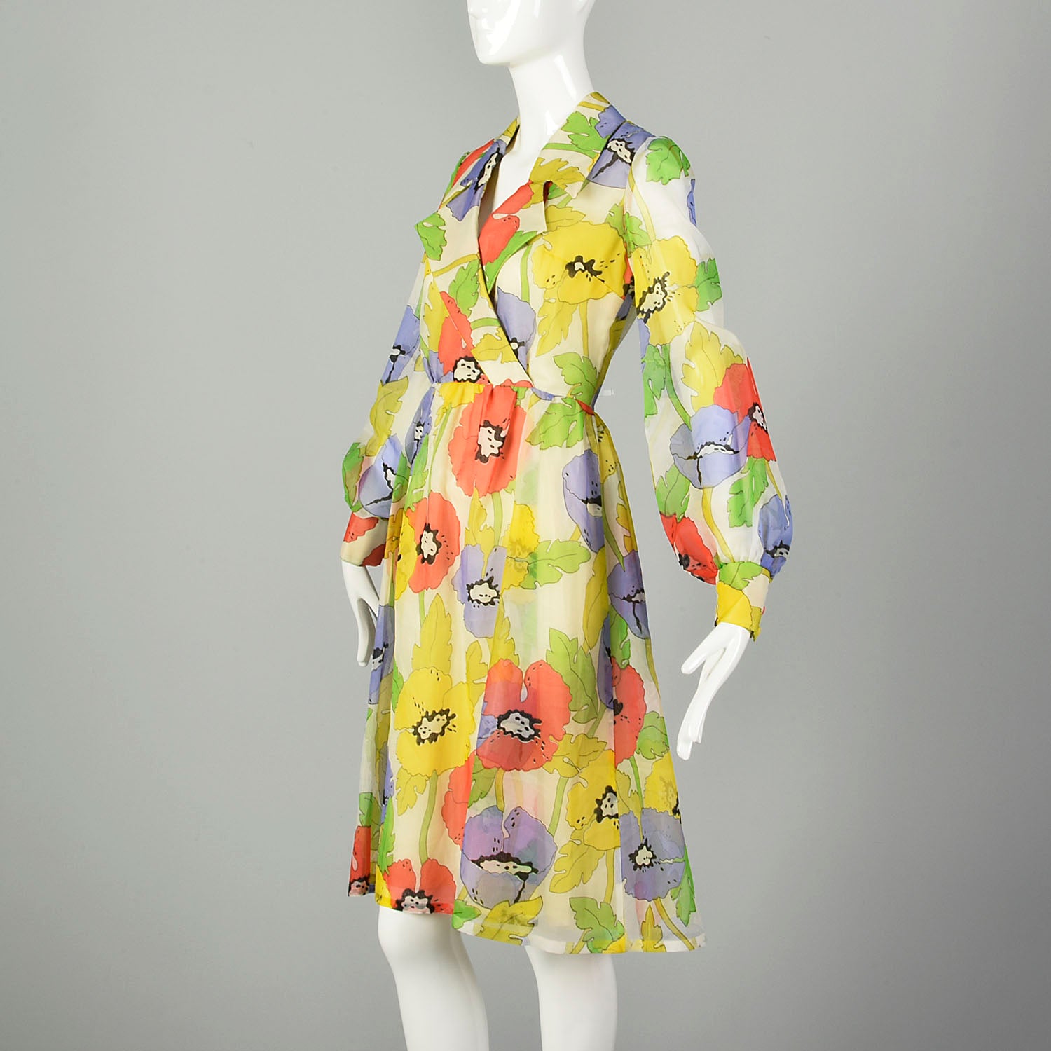 Medium 1970s Dress Cute Poppy Print Colorful Long Sleeve
