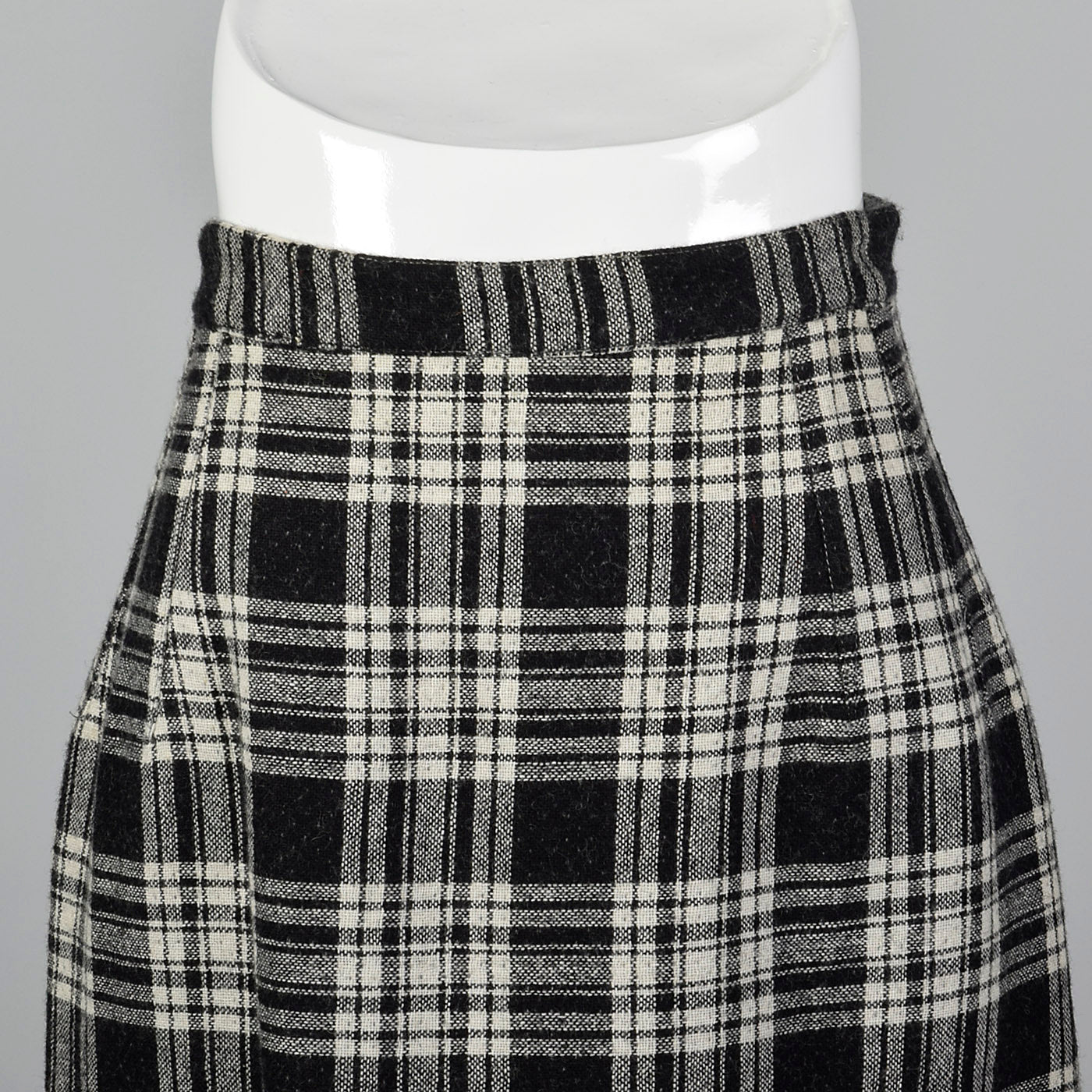 1950s Reversible Pencil Skirt in Gray and Black Plaid