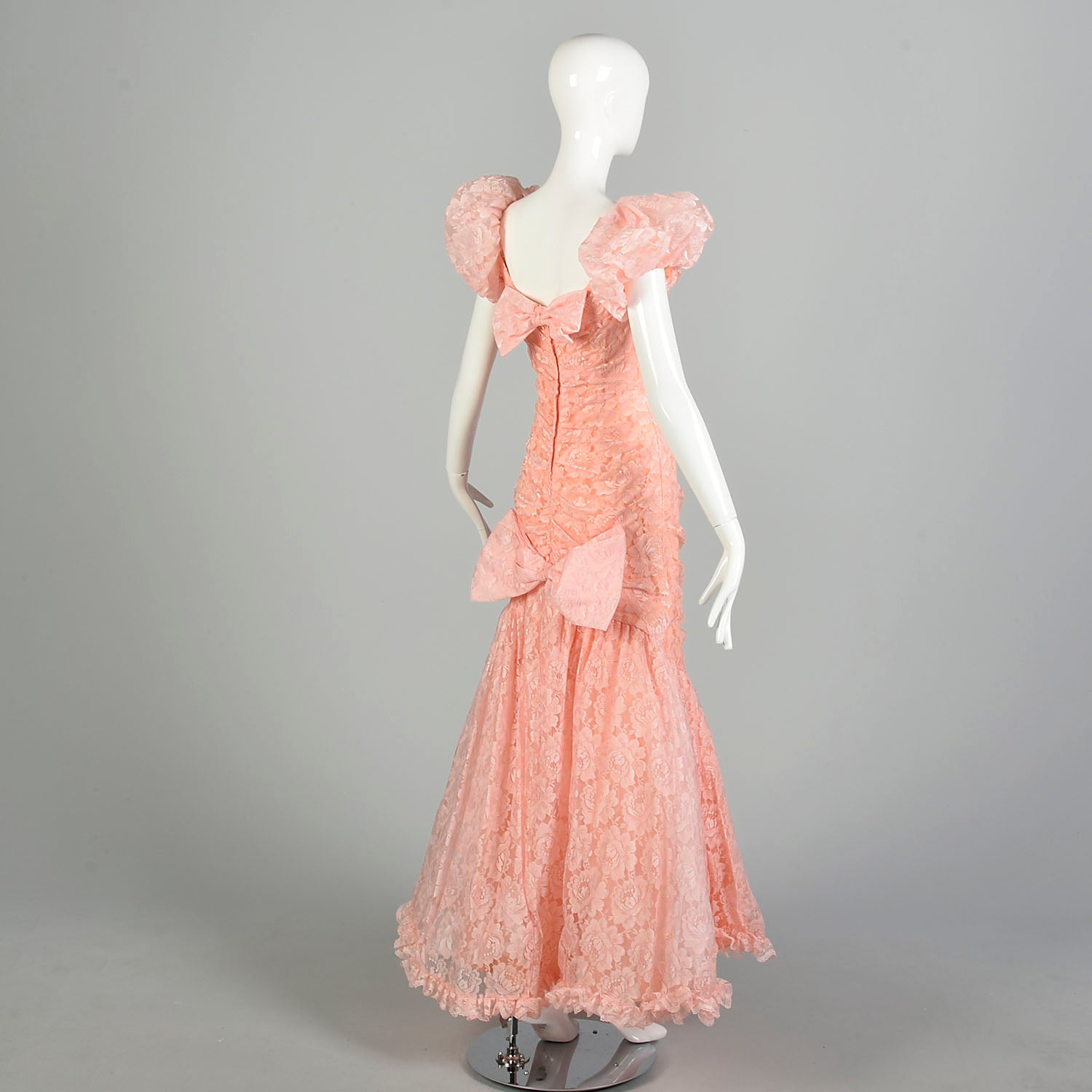 Medium 1980s Pink Lace Puff Sleeve Trumpet Skirt Formal Evening Prom Dress