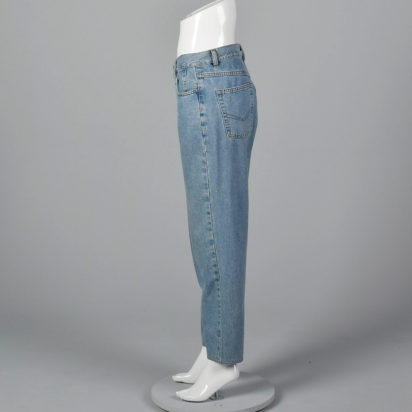 1990s Mom Jeans Medium Wash with Tapered Leg