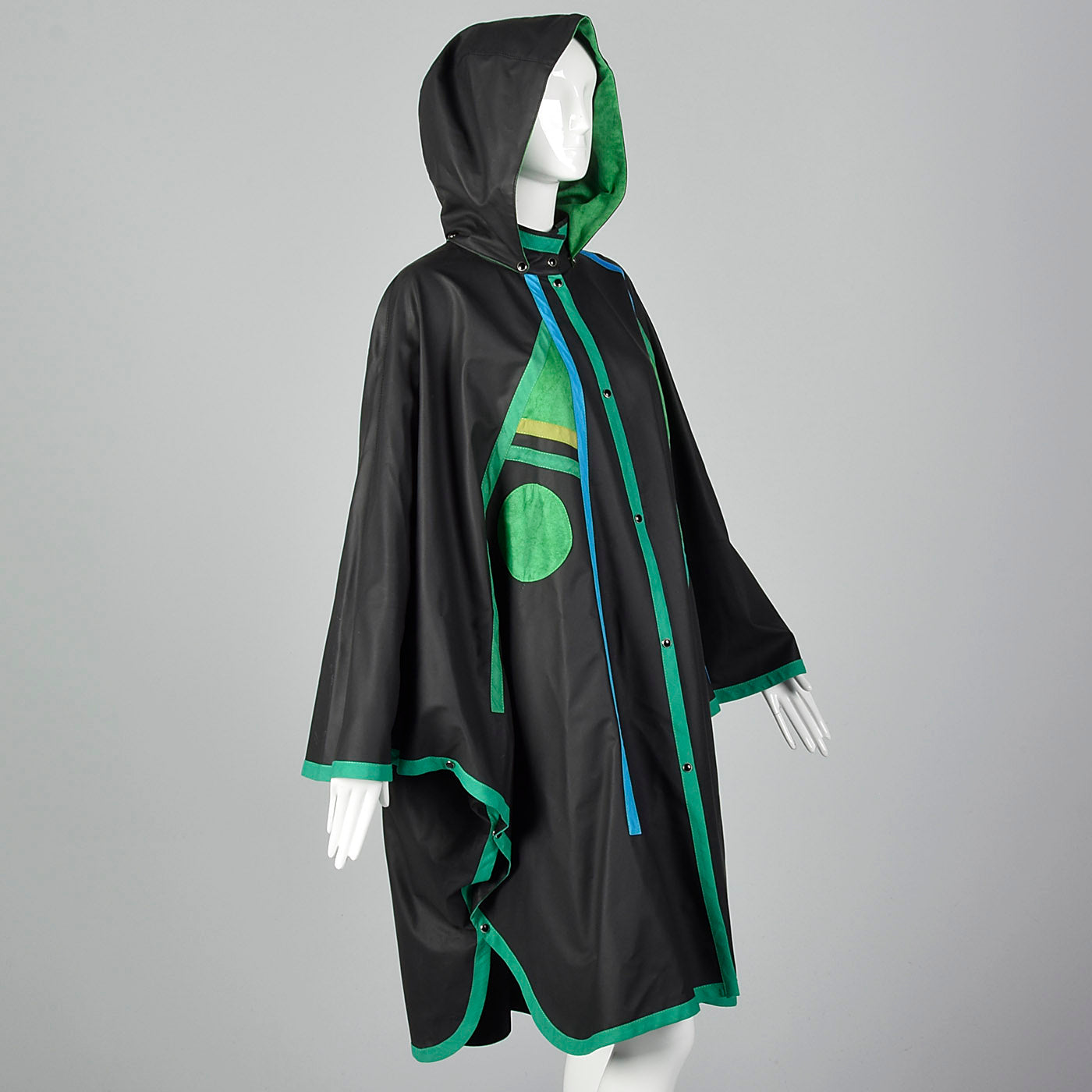 1990s Iris Mansard Rain Coat with Geometric Patterns