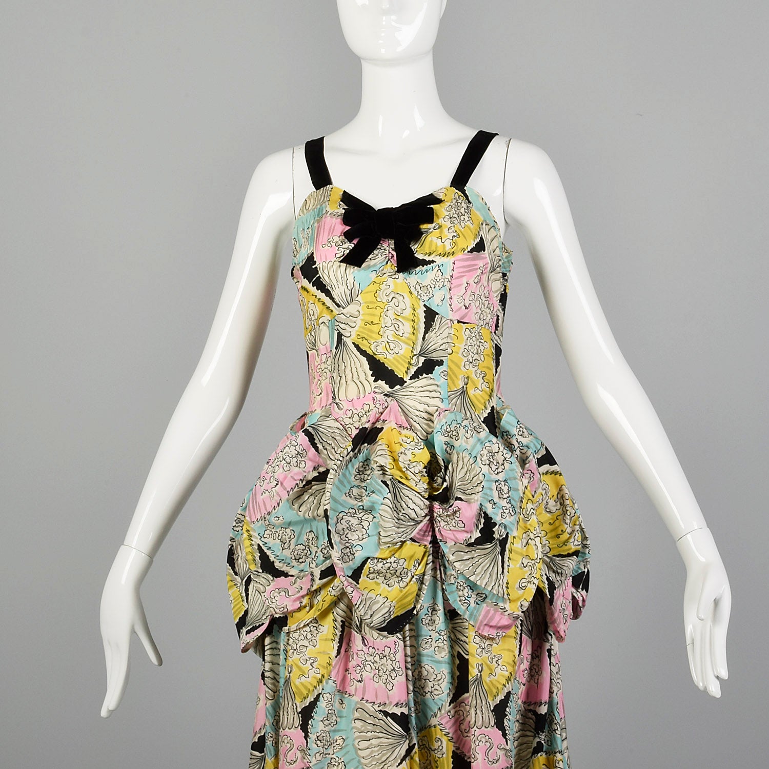1940s Novelty Print Taffeta Evening Dress with Pastel Fans